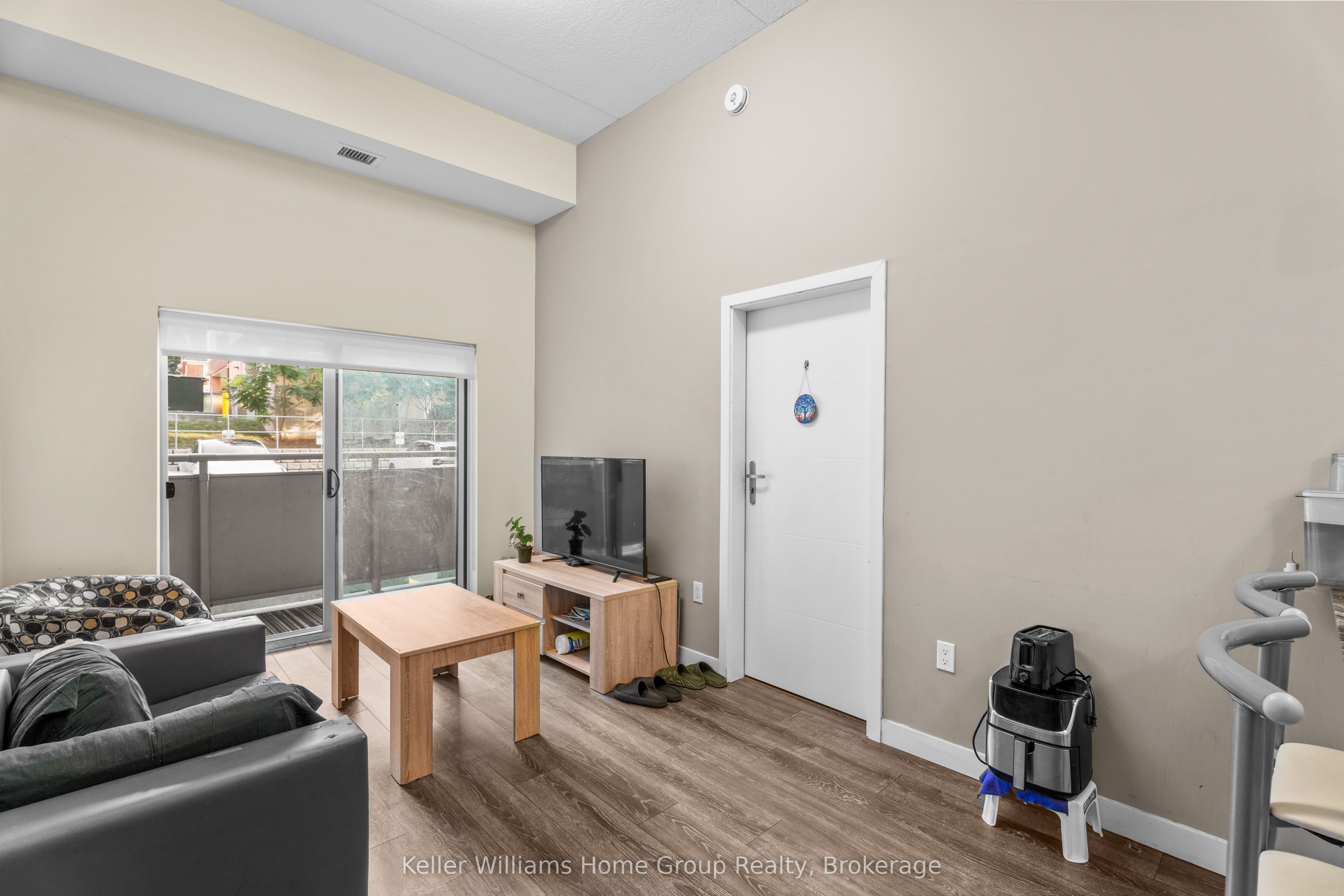 251 Hemlock Street 109 Property Photo 10
