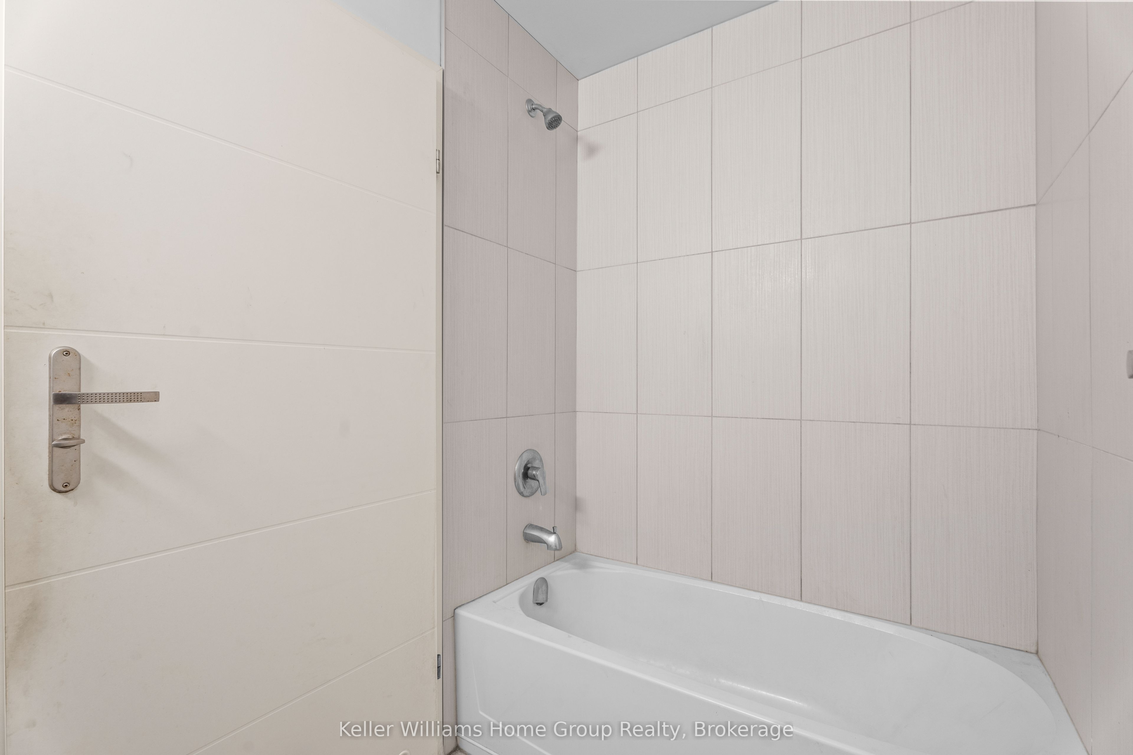 251 Hemlock Street 109 Property Photo 16