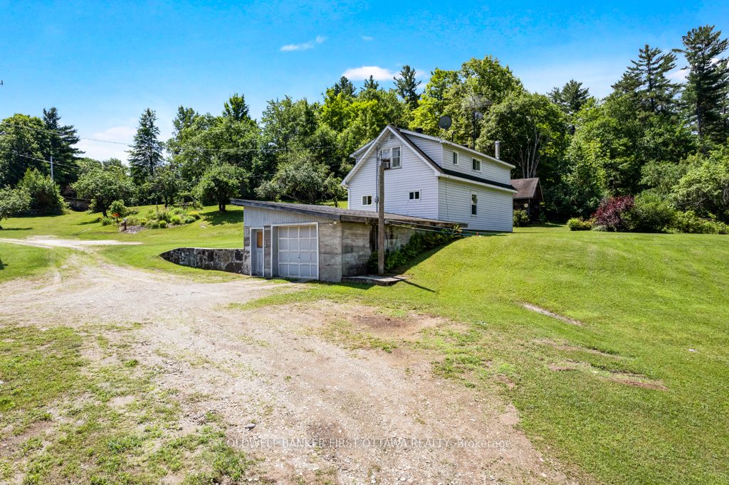 9252 Highway 511 Road Property Photo 1