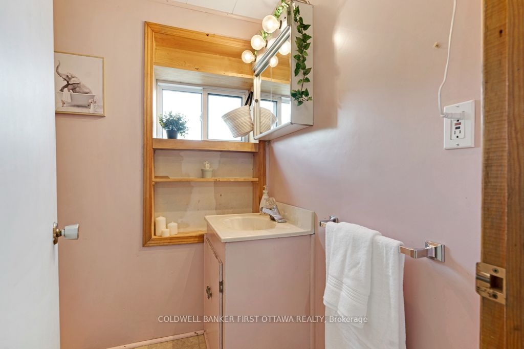 9252 Highway 511 Road Property Photo 15