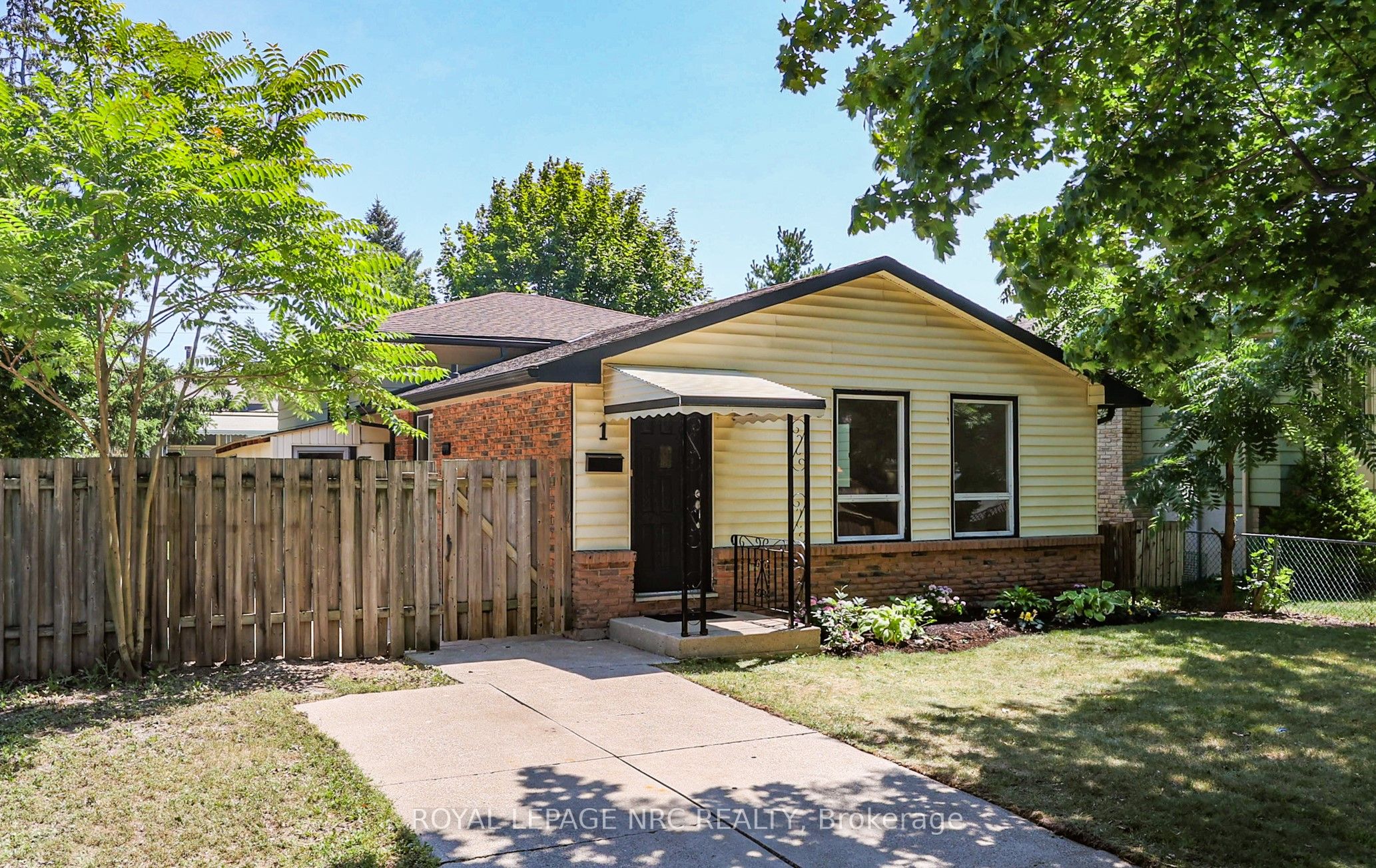 1 Rainbow Drive Property Photo 1