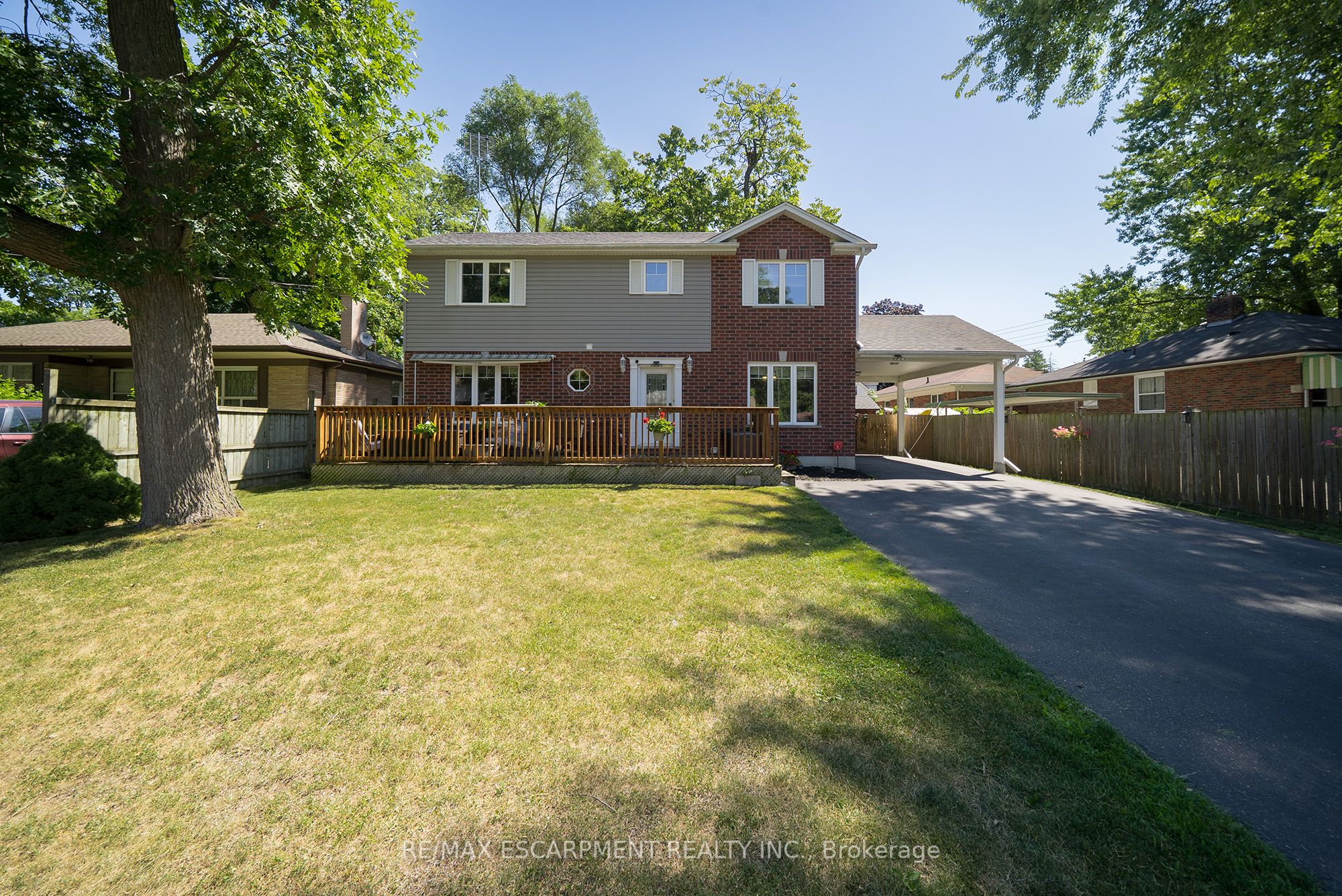 23 Park Road S Property Photo 1