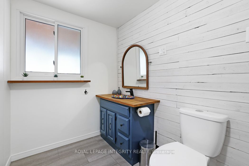 8 Hart Lane Property Photo 16
