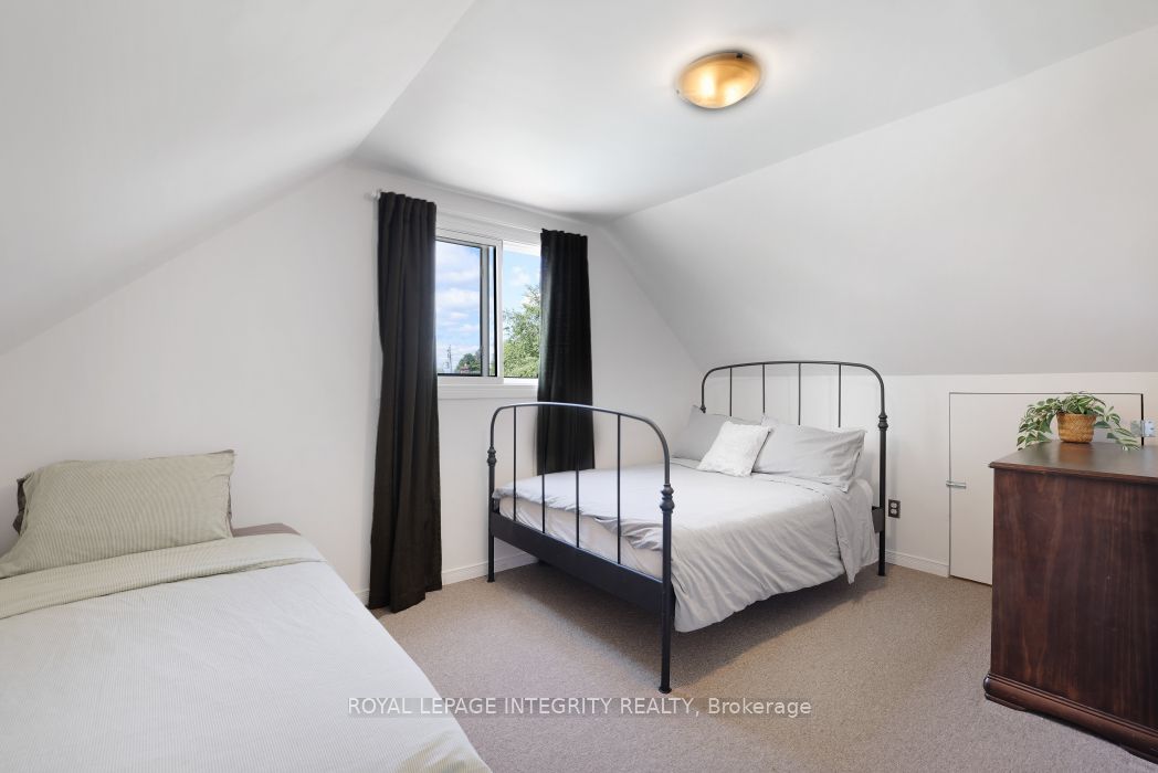 8 Hart Lane Property Photo 18
