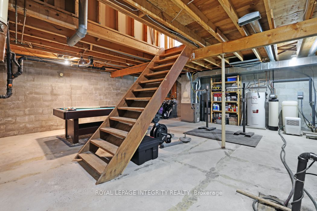 8 Hart Lane Property Photo 23