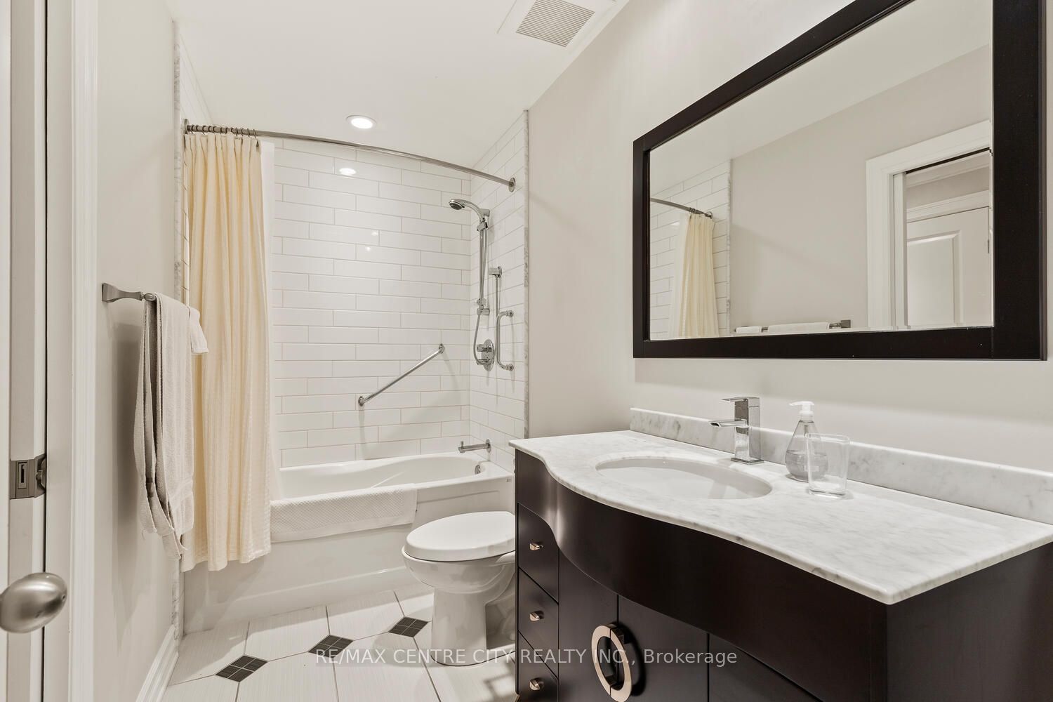 14 Doon Drive 37 Property Photo 27