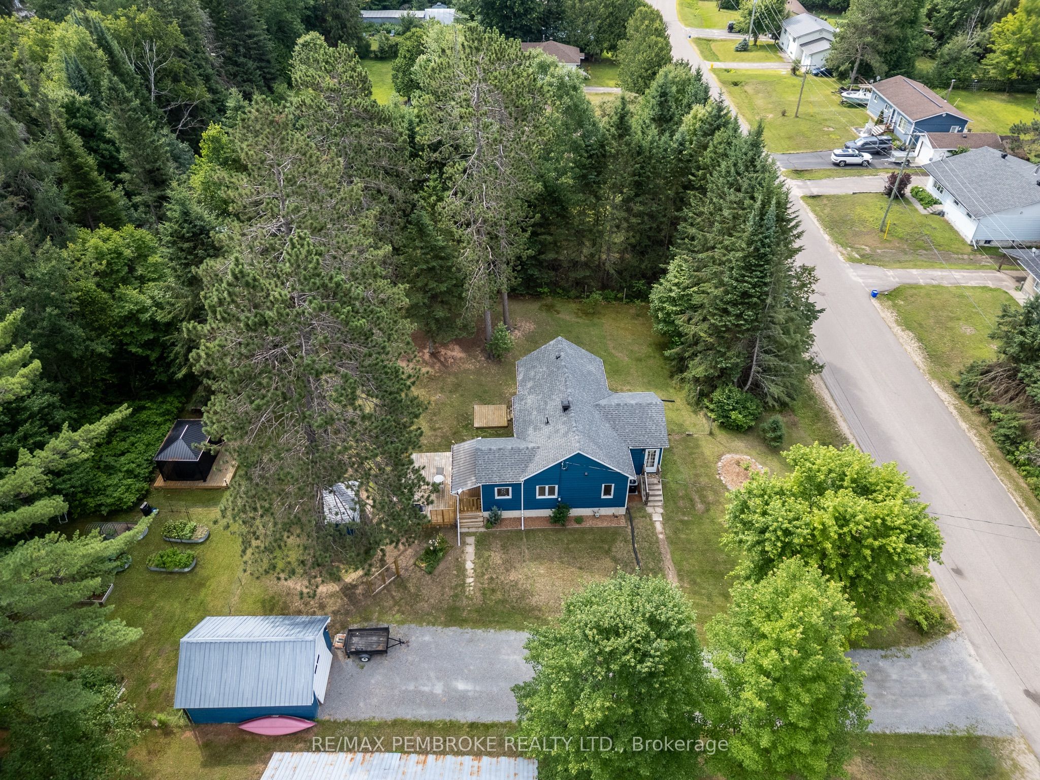 30 Ottawa Street Property Photo 3