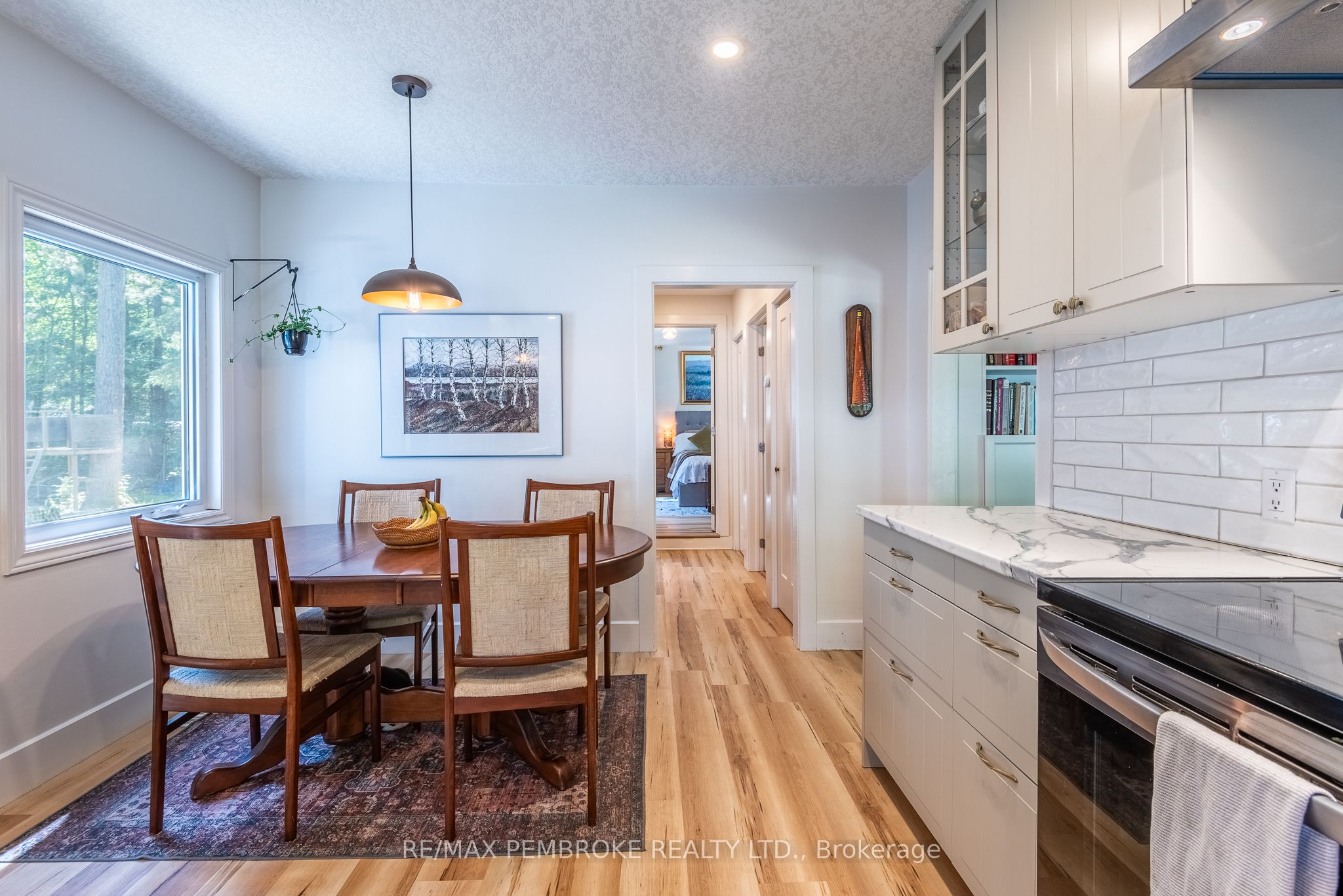 30 Ottawa Street Property Photo 12