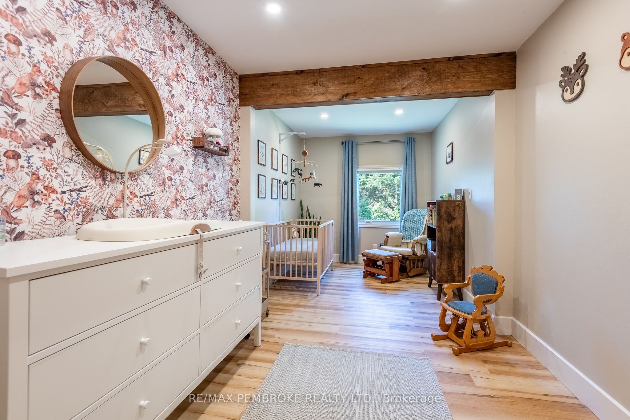 30 Ottawa Street Property Photo 27