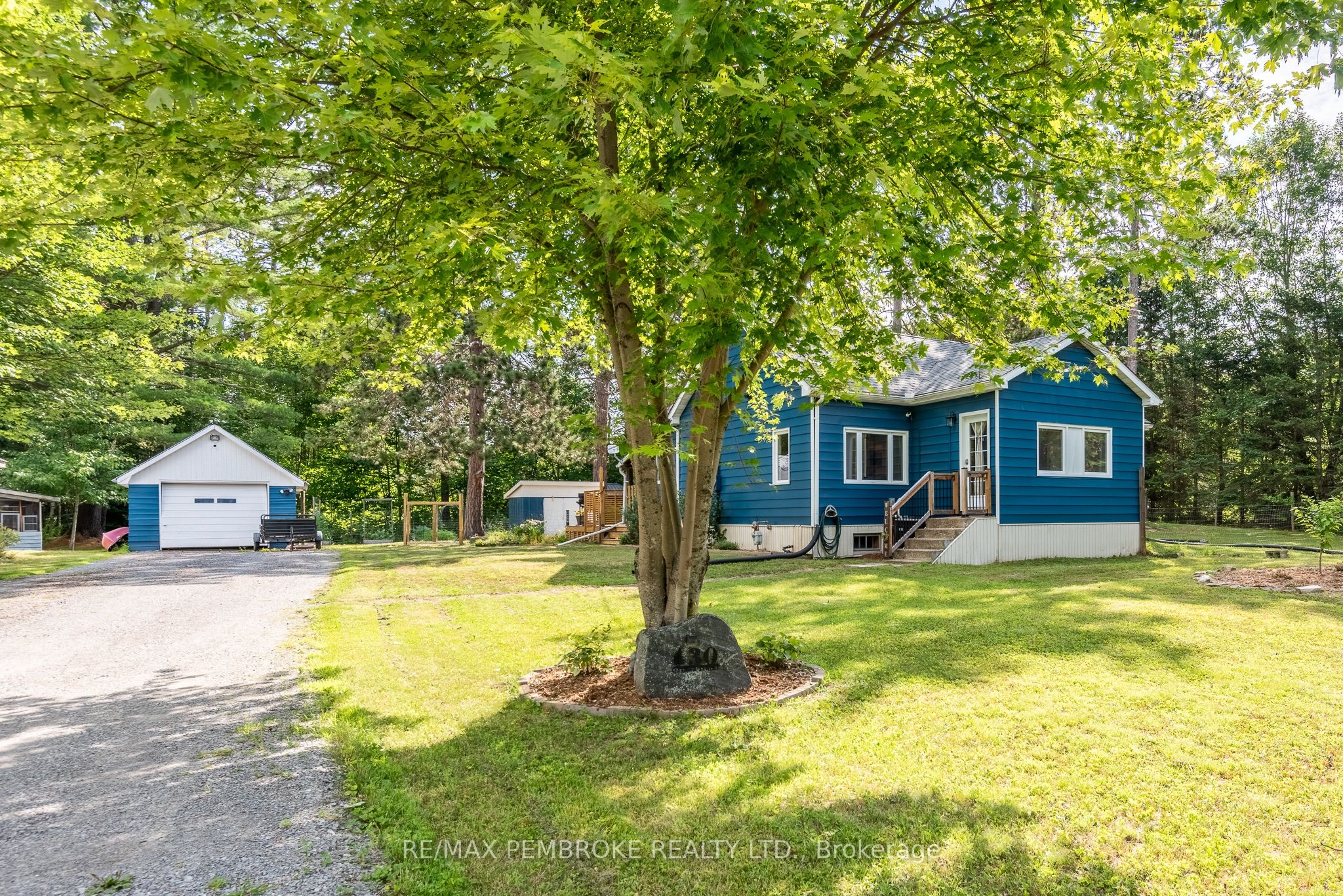 30 Ottawa Street Property Photo 42