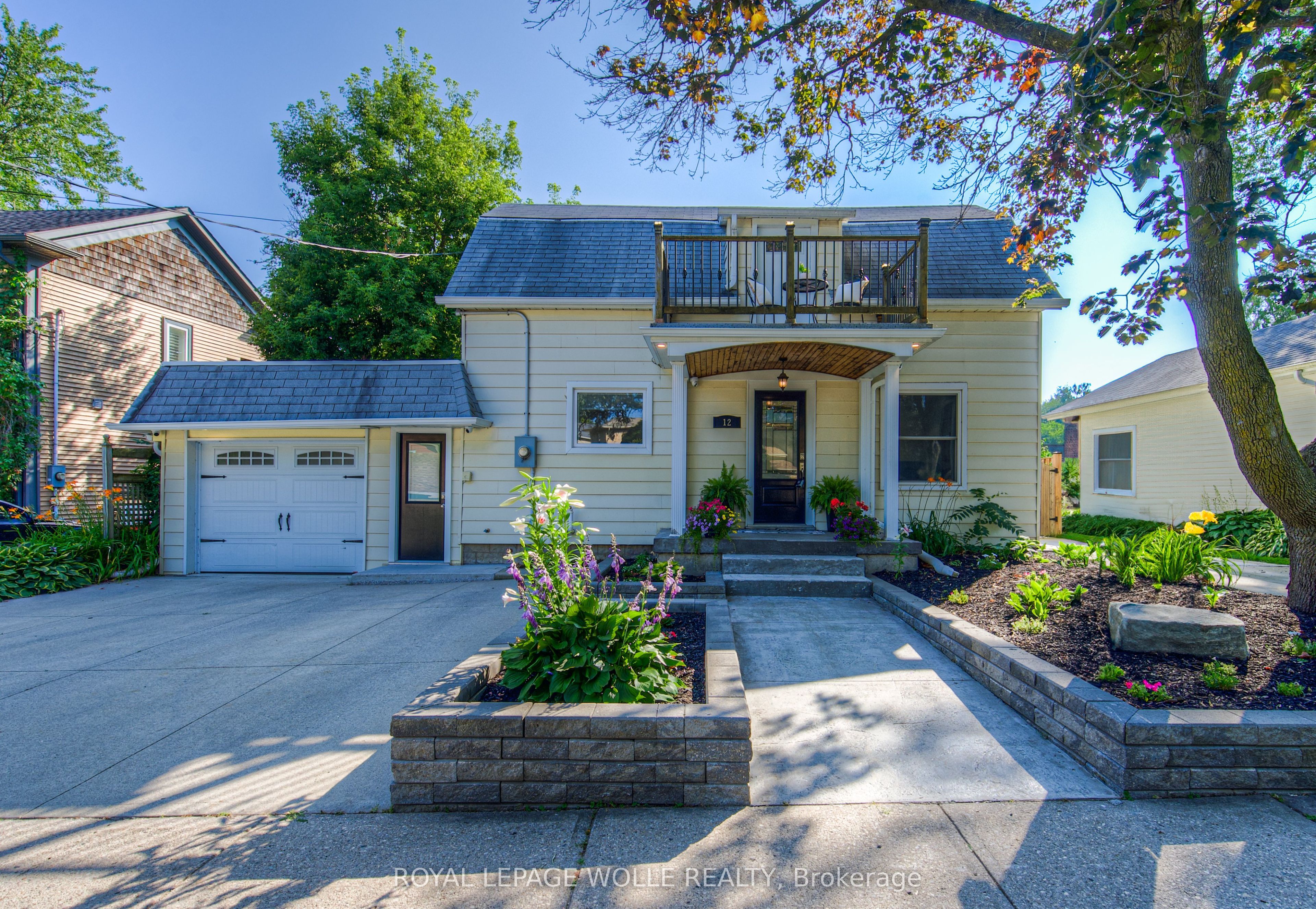 12 Queen Street Property Photo 1