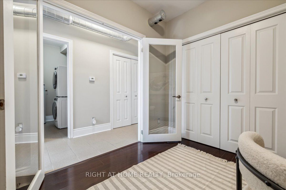80 King William Street 402 Property Photo 9