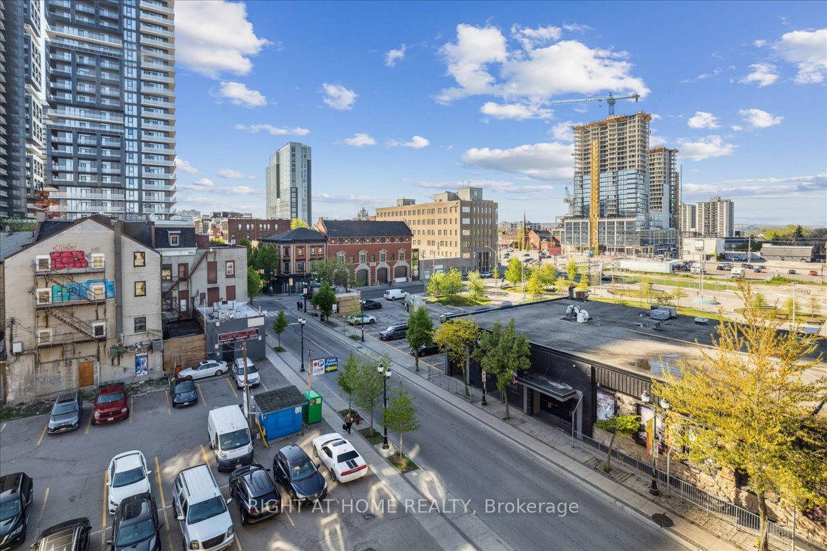 80 King William Street 402 Property Photo 12
