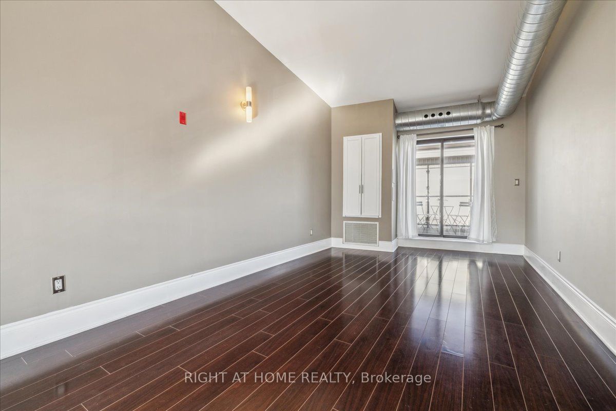 80 King William Street 402 Property Photo 19