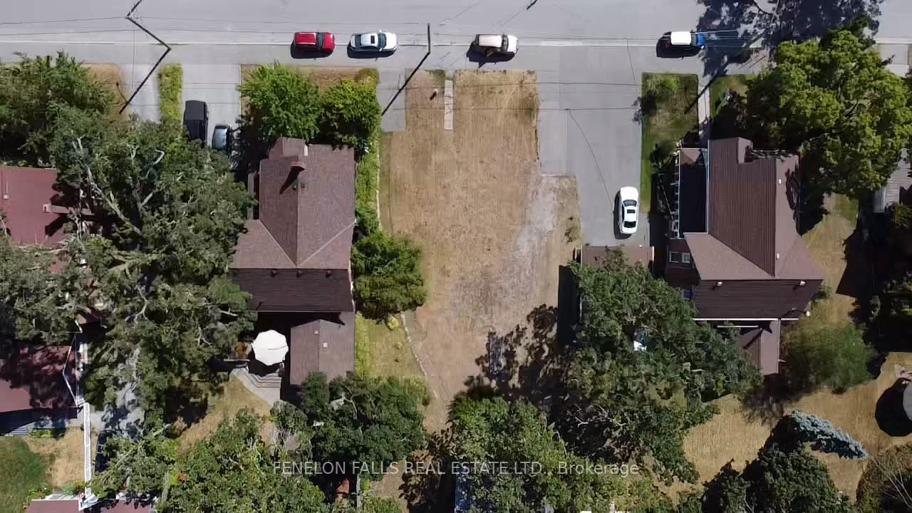 38 Oak Street Property Photo 3