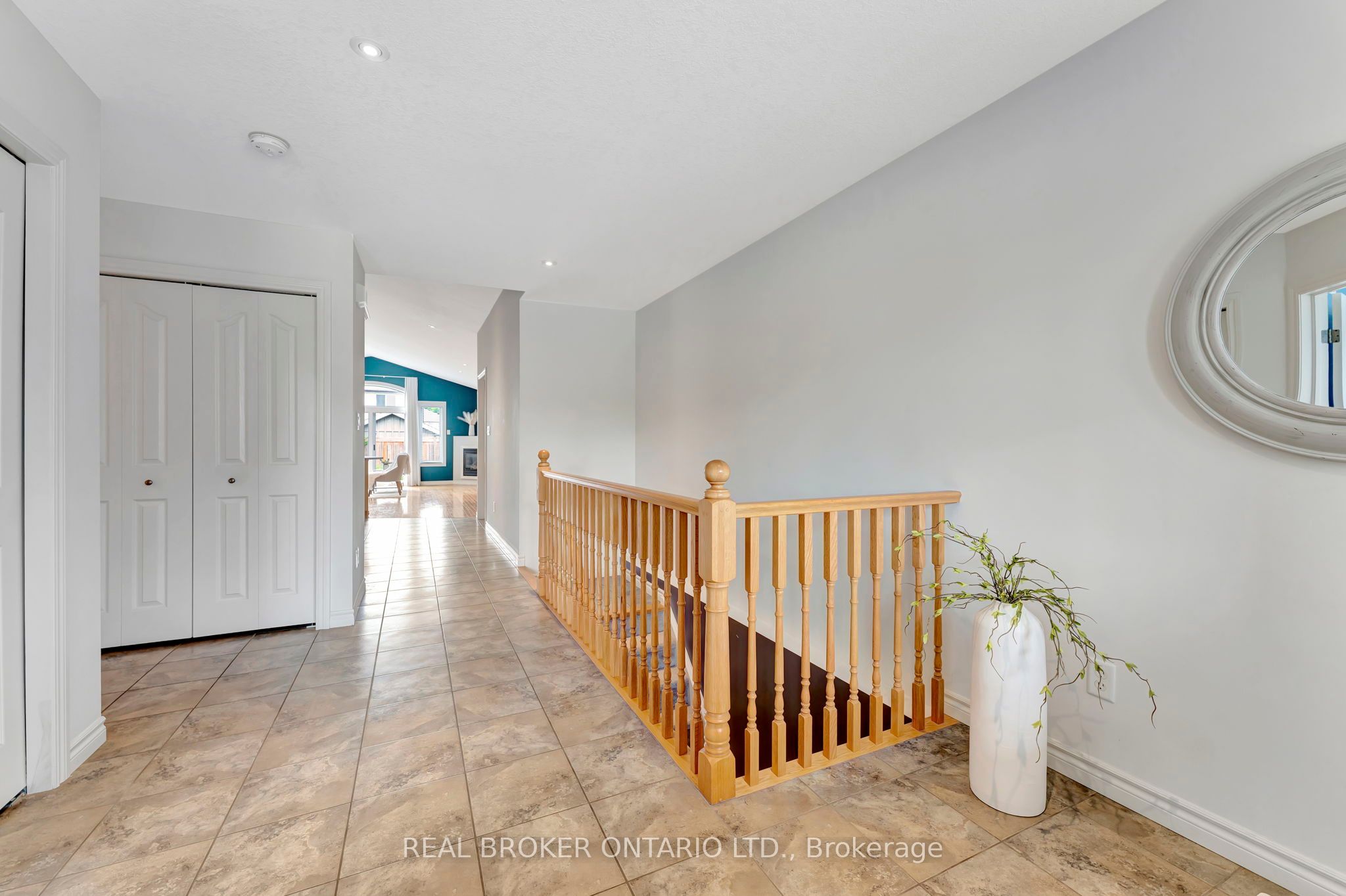 23 Oakcliffe Street Property Photo 9