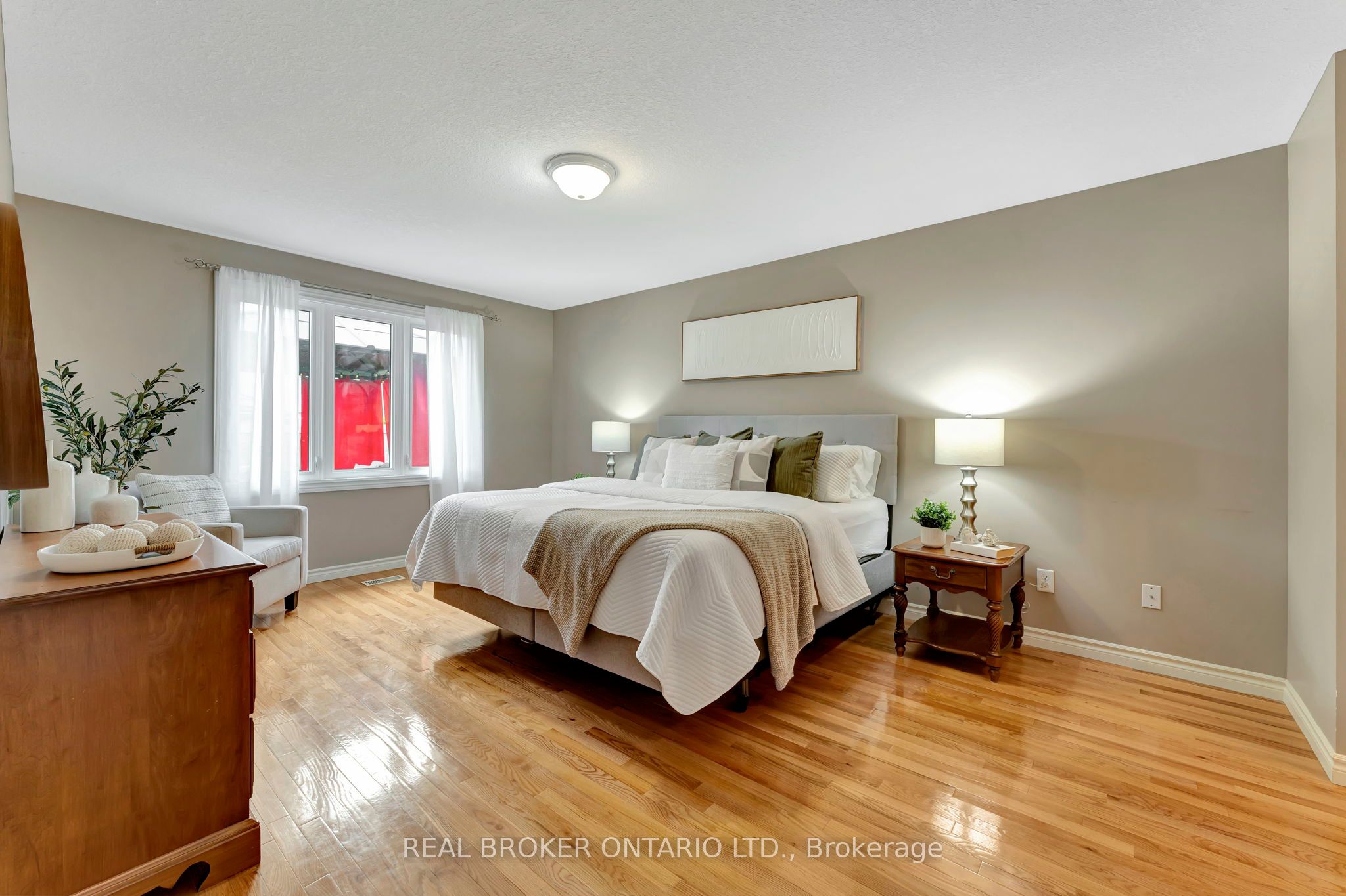 23 Oakcliffe Street Property Photo 18
