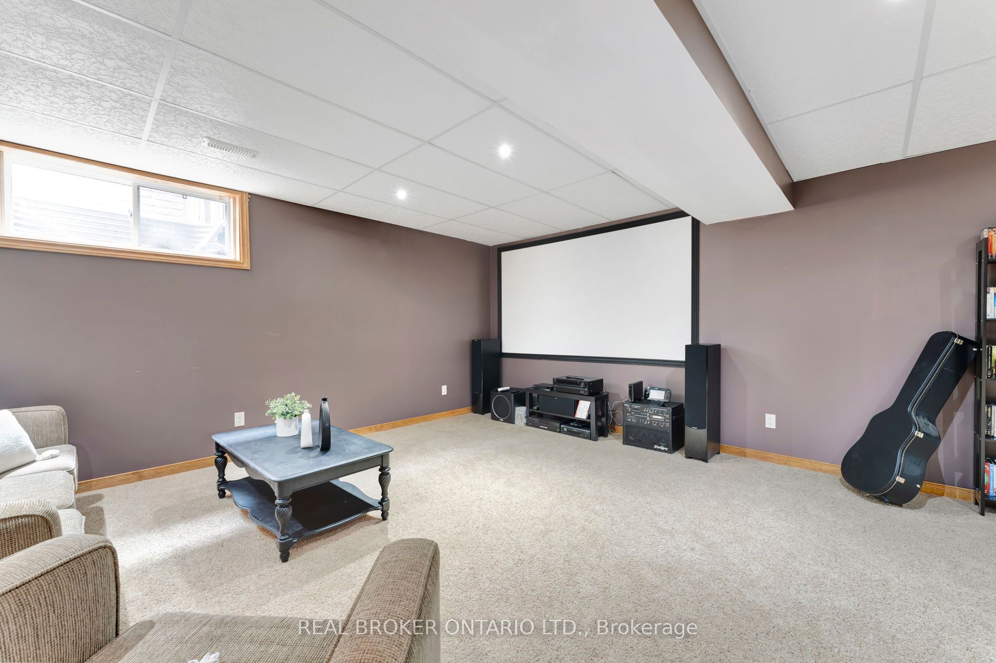 23 Oakcliffe Street Property Photo 31
