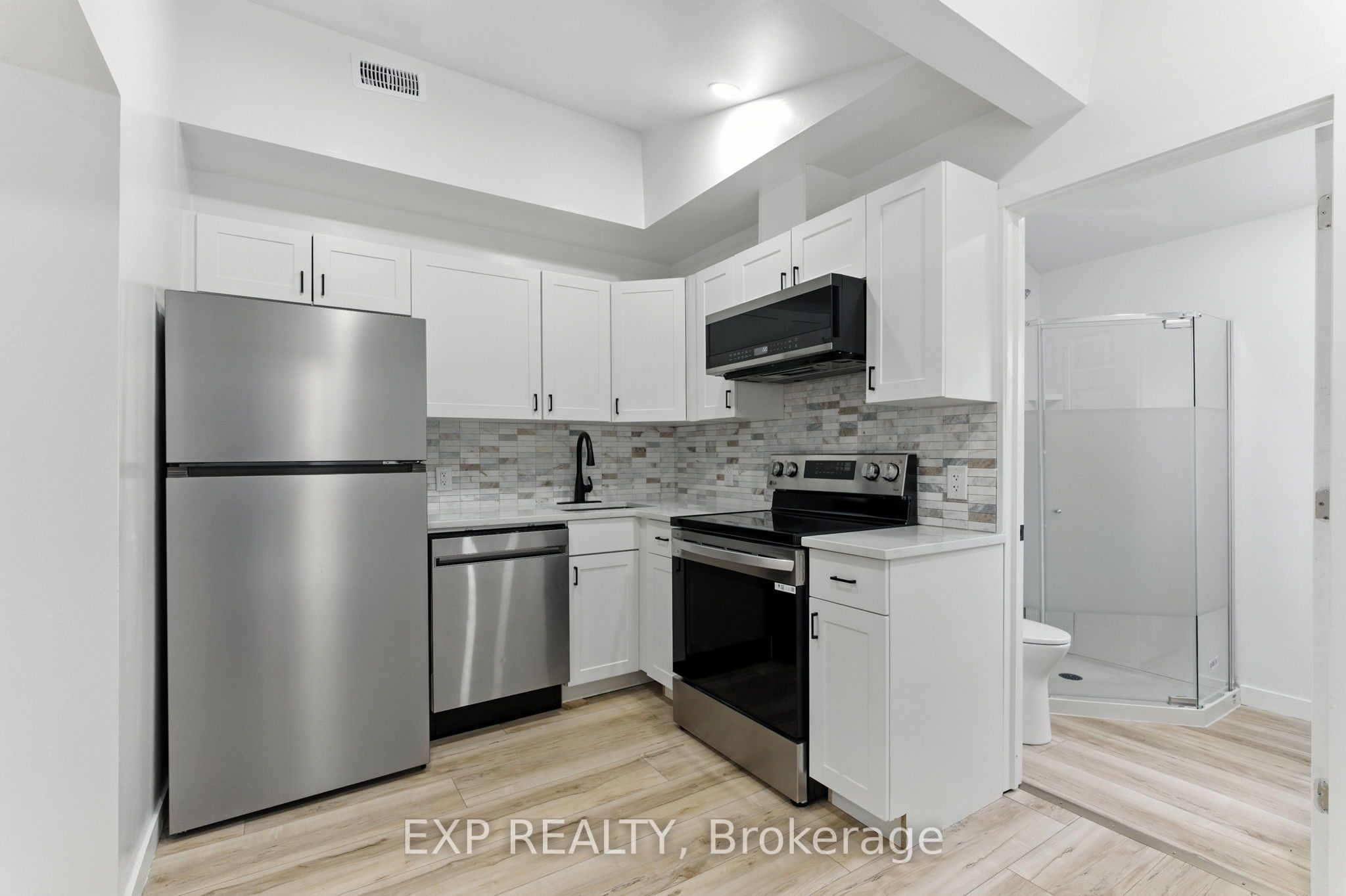564 Brunel Street 3 Property Photo 3