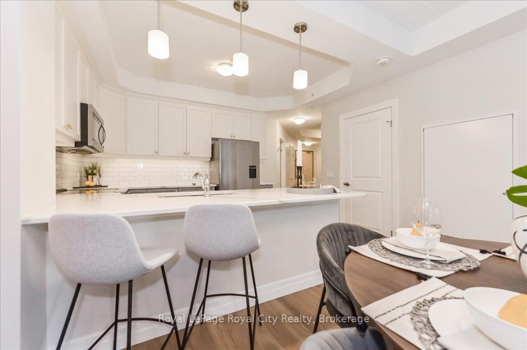 19 Stumpf Street 103 Property Photo 6