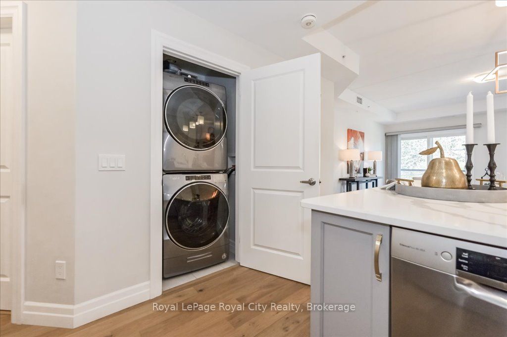 19 Stumpf Street 103 Property Photo 11
