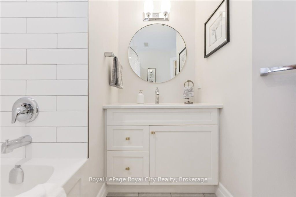 19 Stumpf Street 103 Property Photo 28
