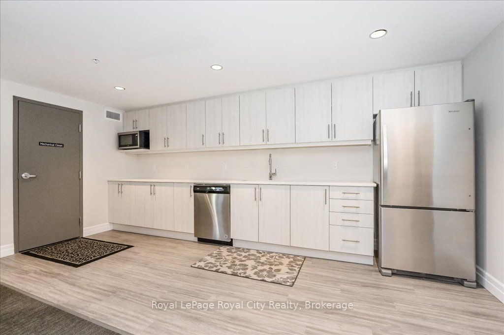 19 Stumpf Street 103 Property Photo 34