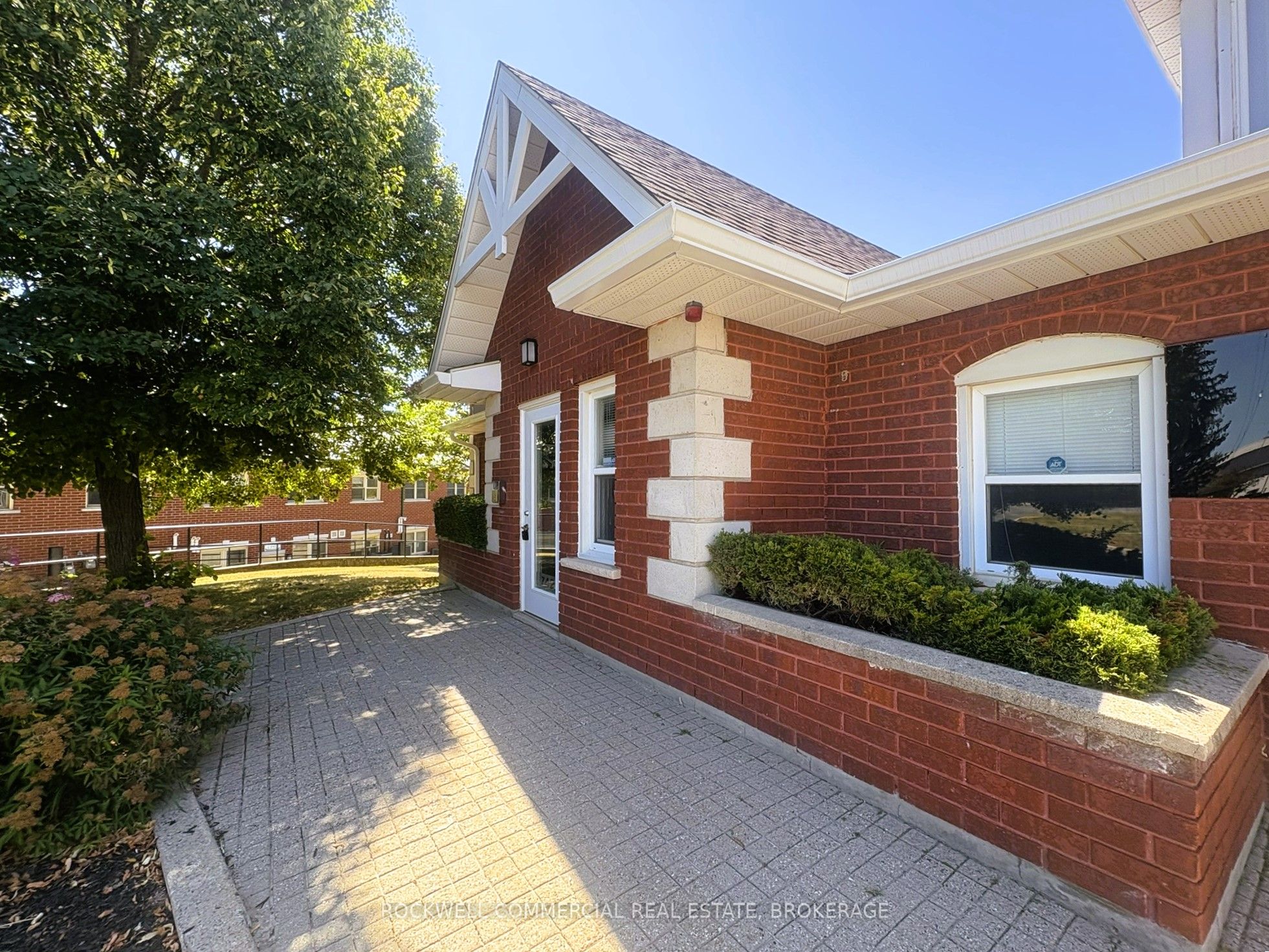 742 Arlington Park Place 13-14