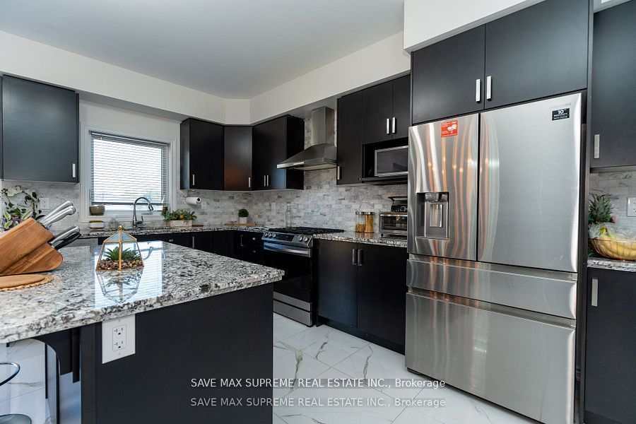 32 Sleeth Street Property Photo 12
