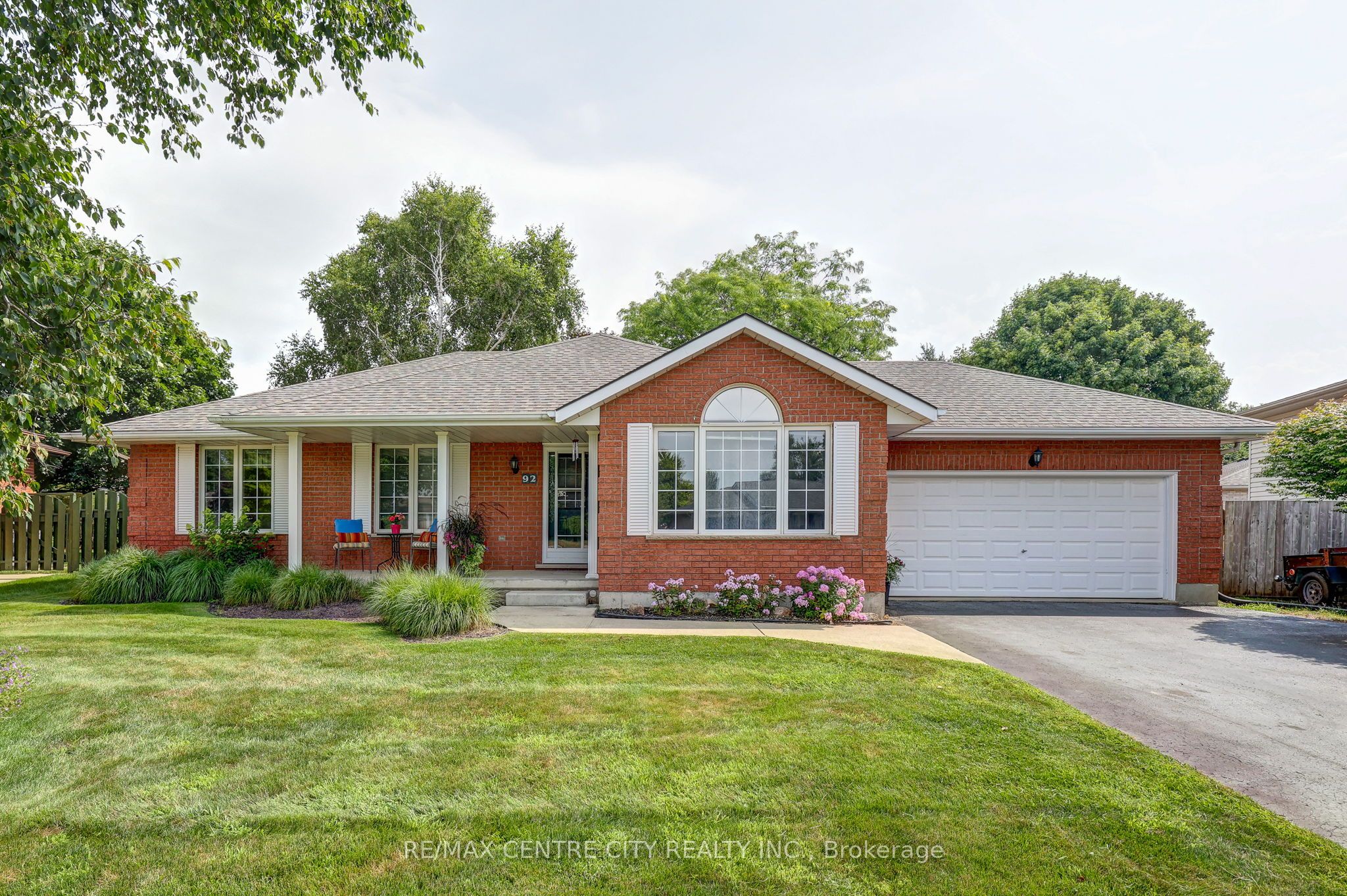 92 Glendale Drive Property Photo 1