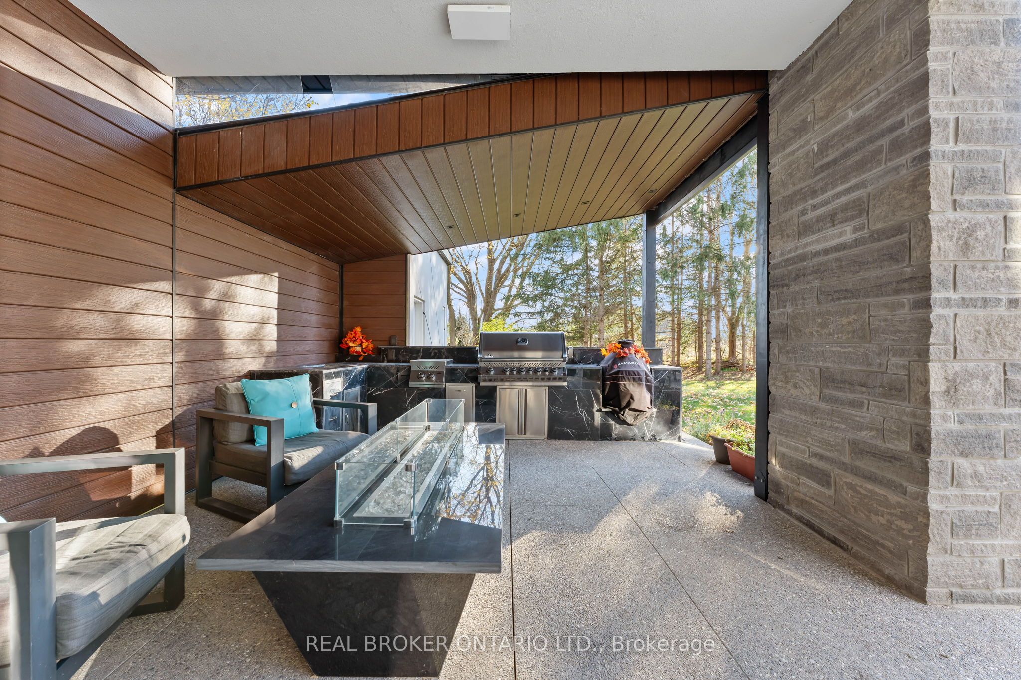 6 Campbell Farm Road Property Photo 40