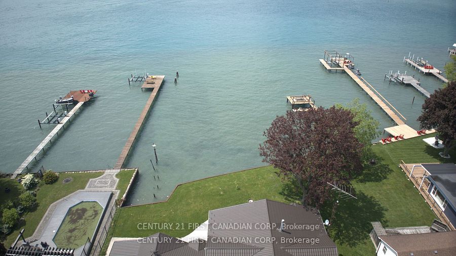 3877 St Clair Parkway Property Photo 11