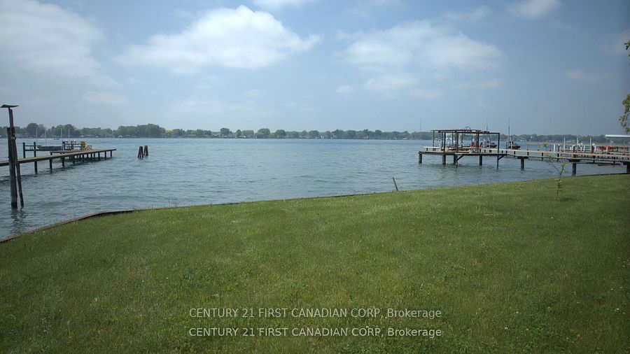 3877 St Clair Parkway Property Photo 15