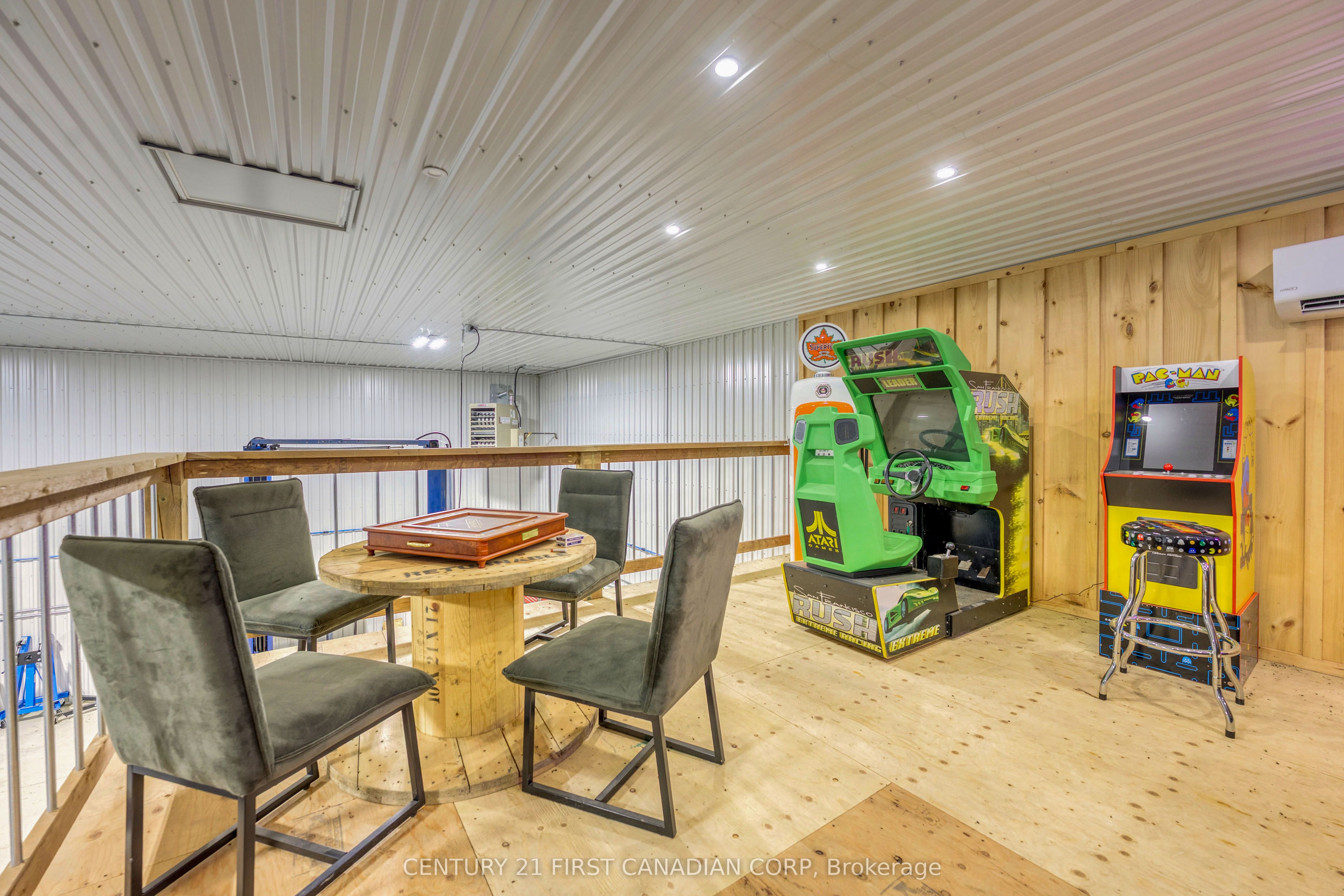 726 Gould Road Property Photo 13