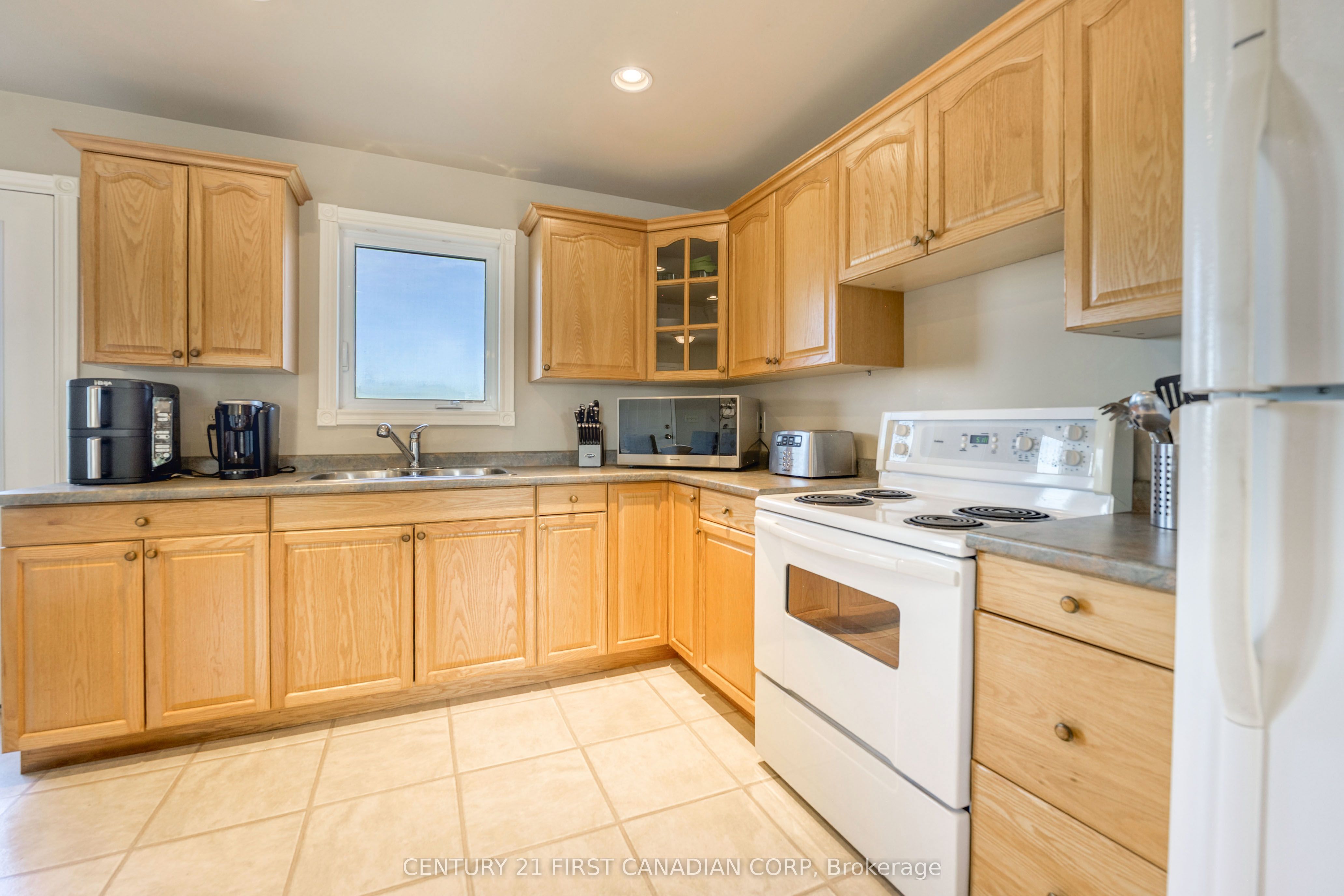 726 Gould Road Property Photo 20