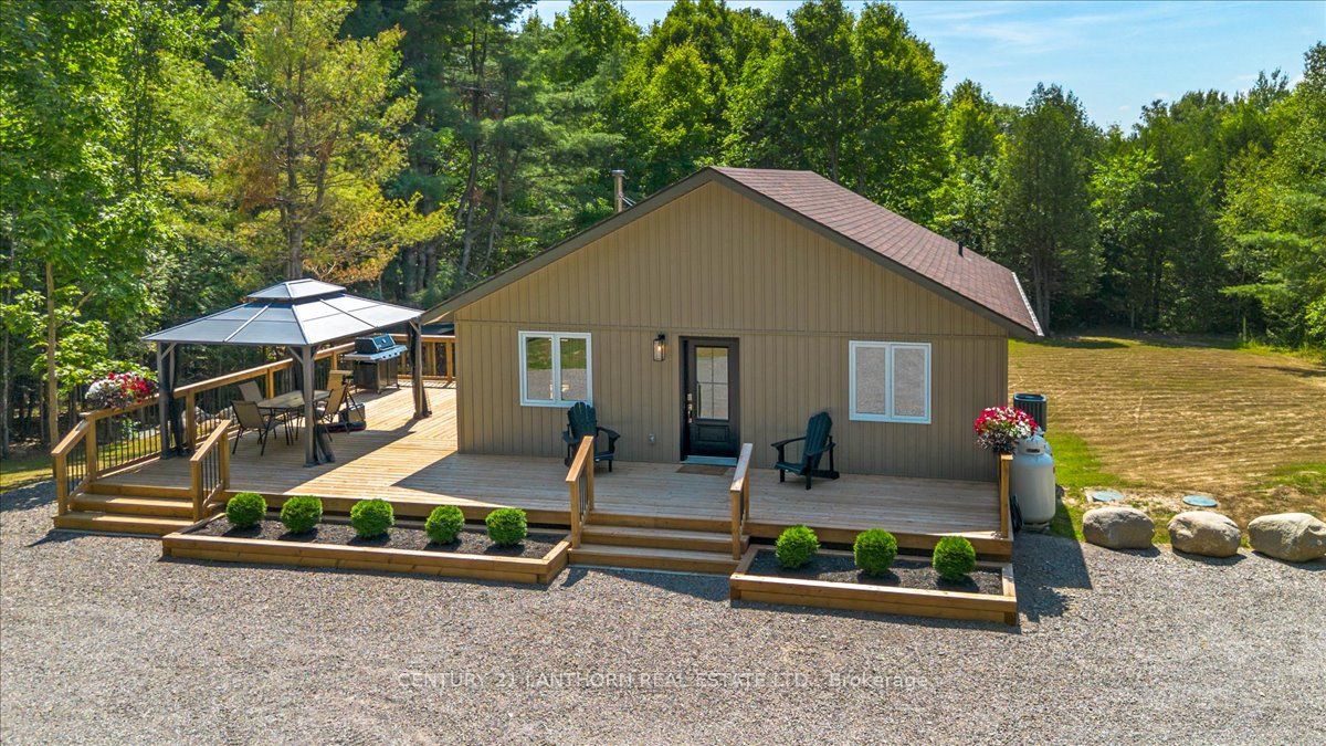 101 Thompson Road Property Photo 5