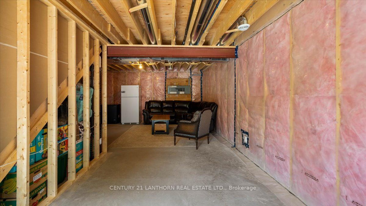 101 Thompson Road Property Photo 24