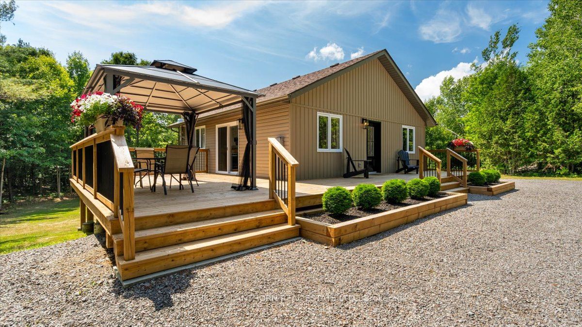 101 Thompson Road Property Photo 32