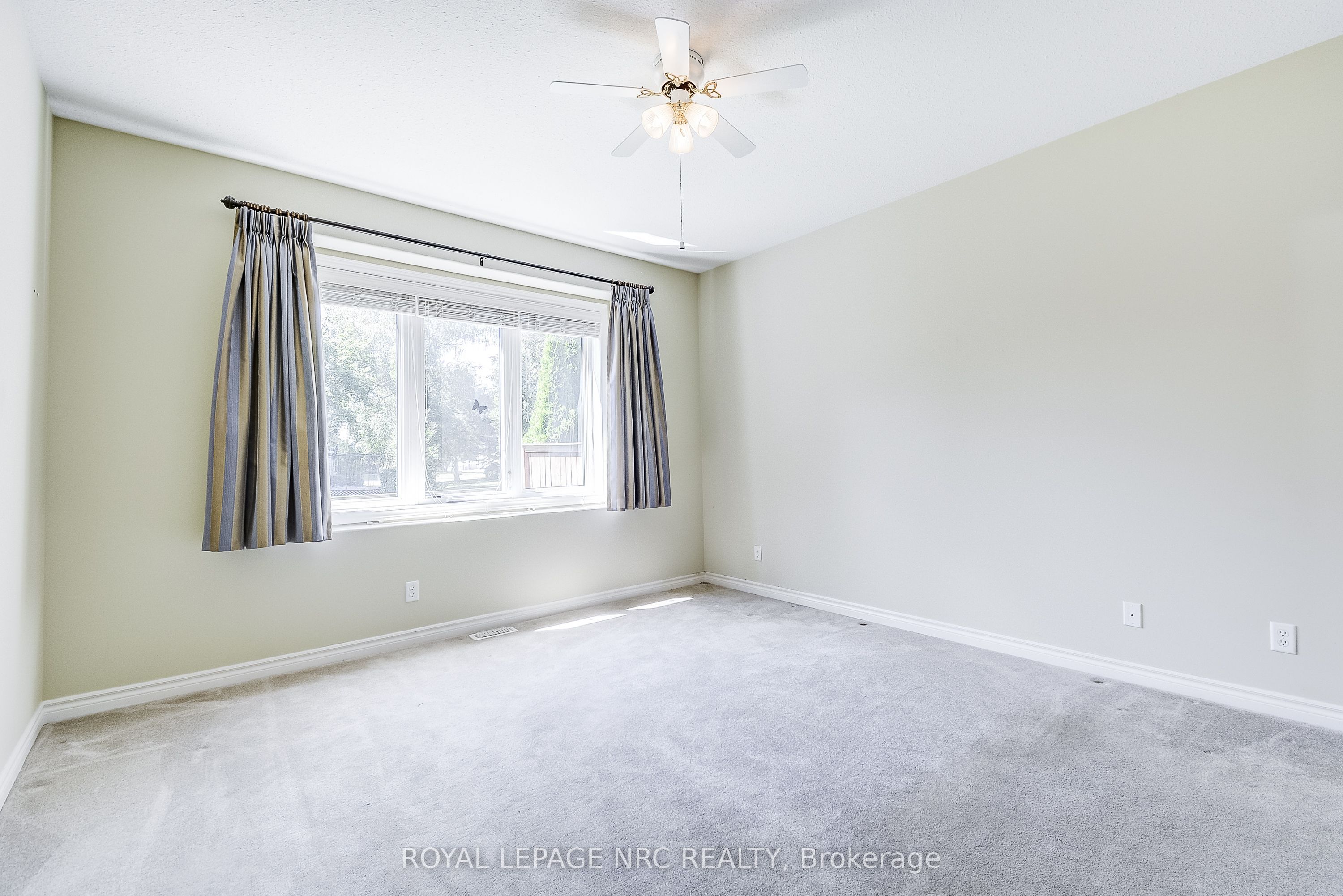 92 Loretta Drive 12 Property Photo 18
