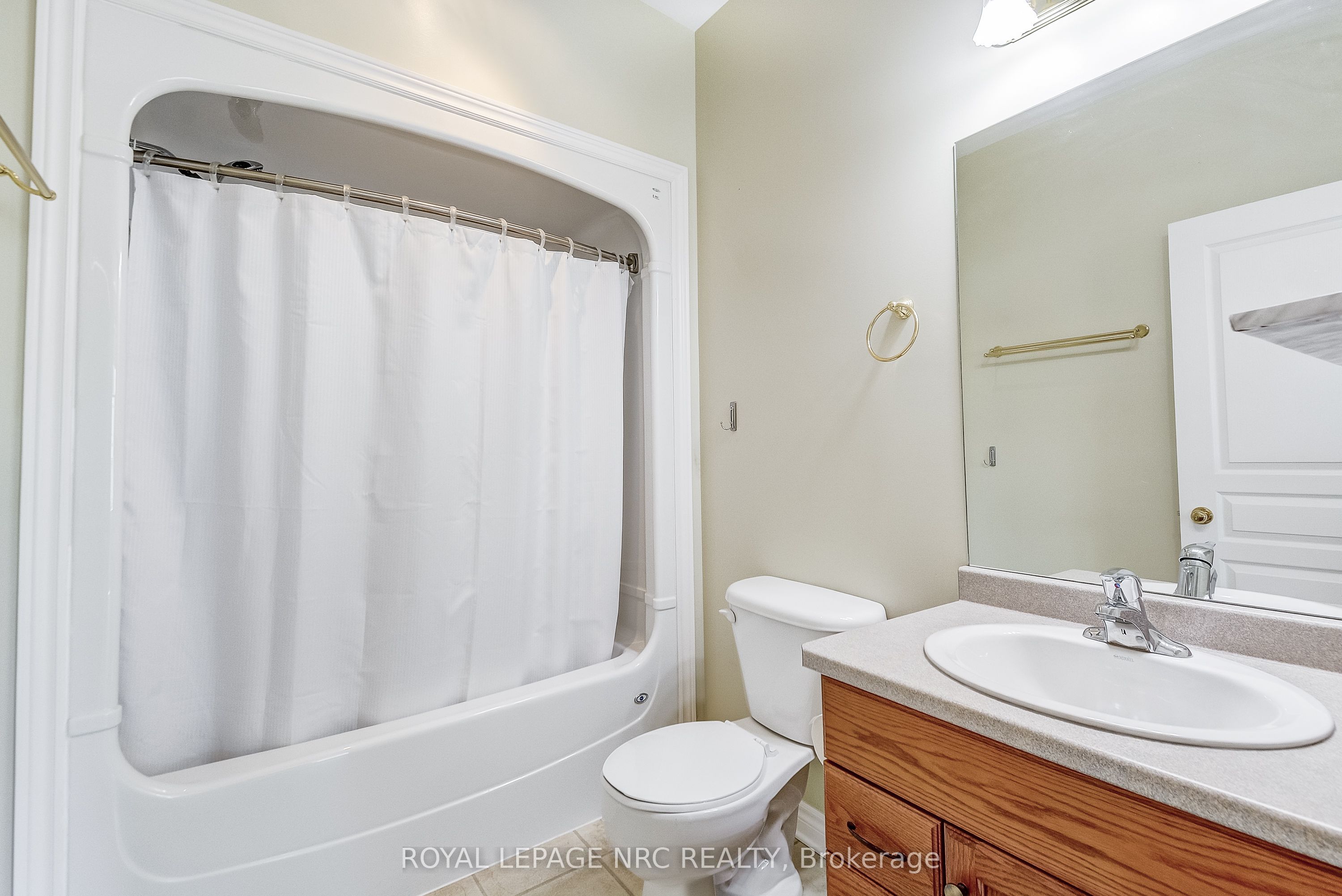 92 Loretta Drive 12 Property Photo 20