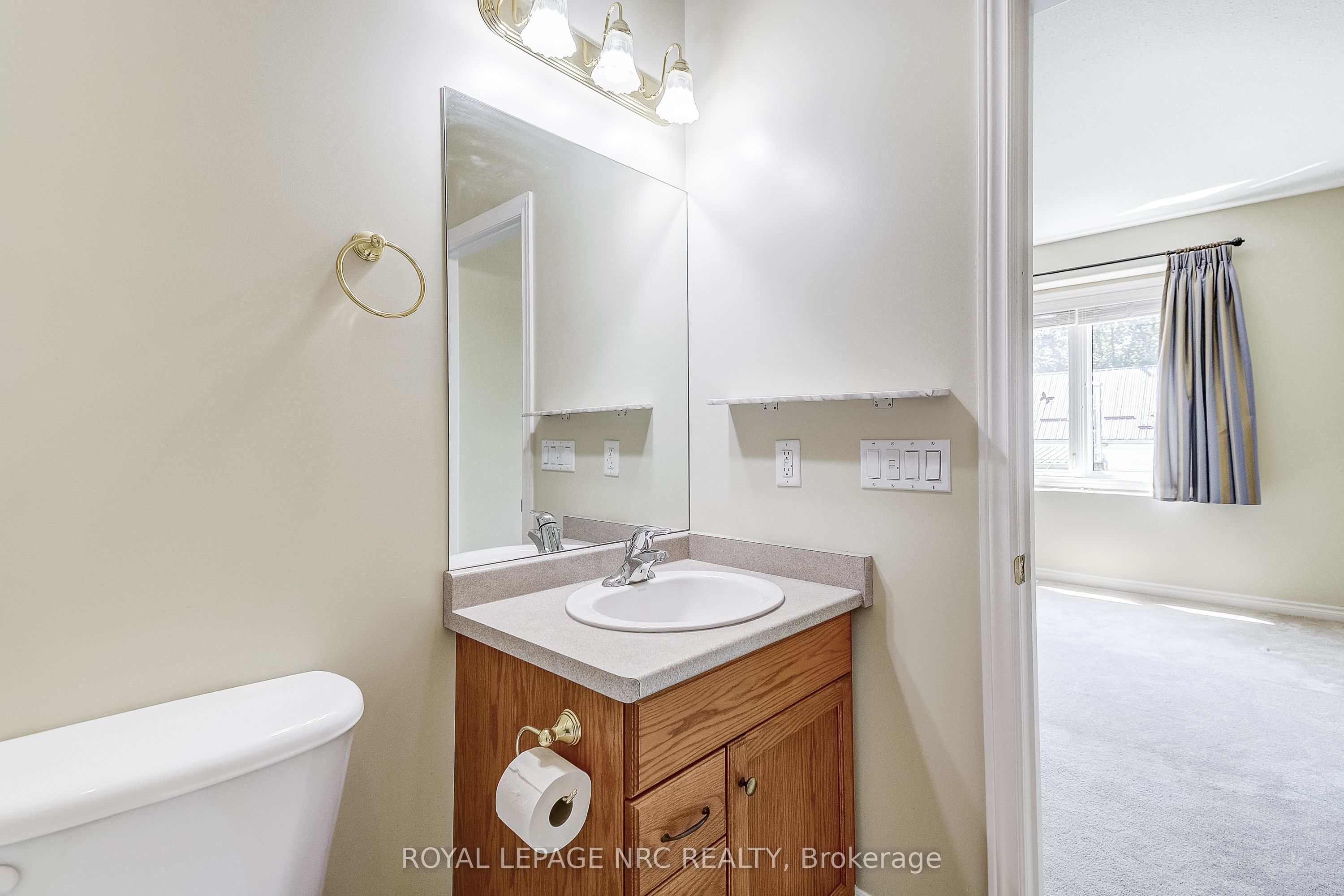 92 Loretta Drive 12 Property Photo 21