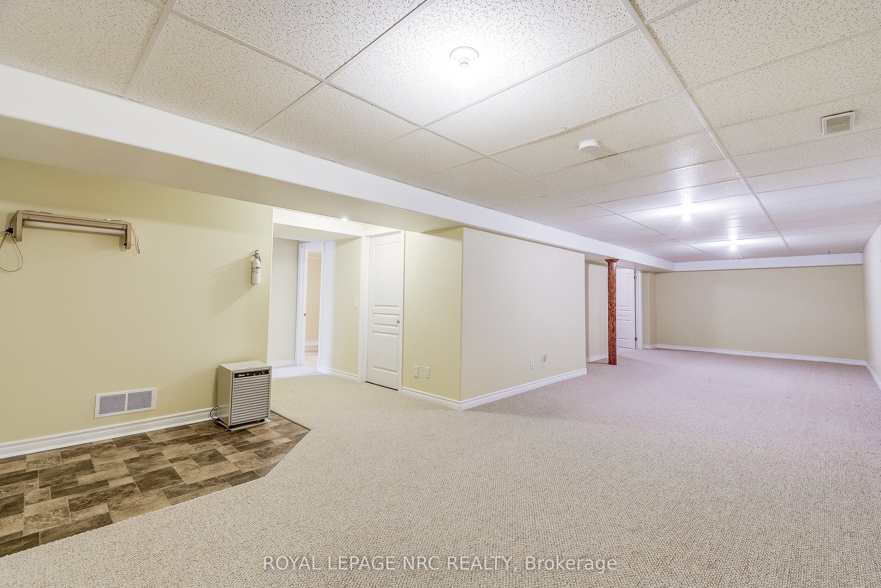 92 Loretta Drive 12 Property Photo 24