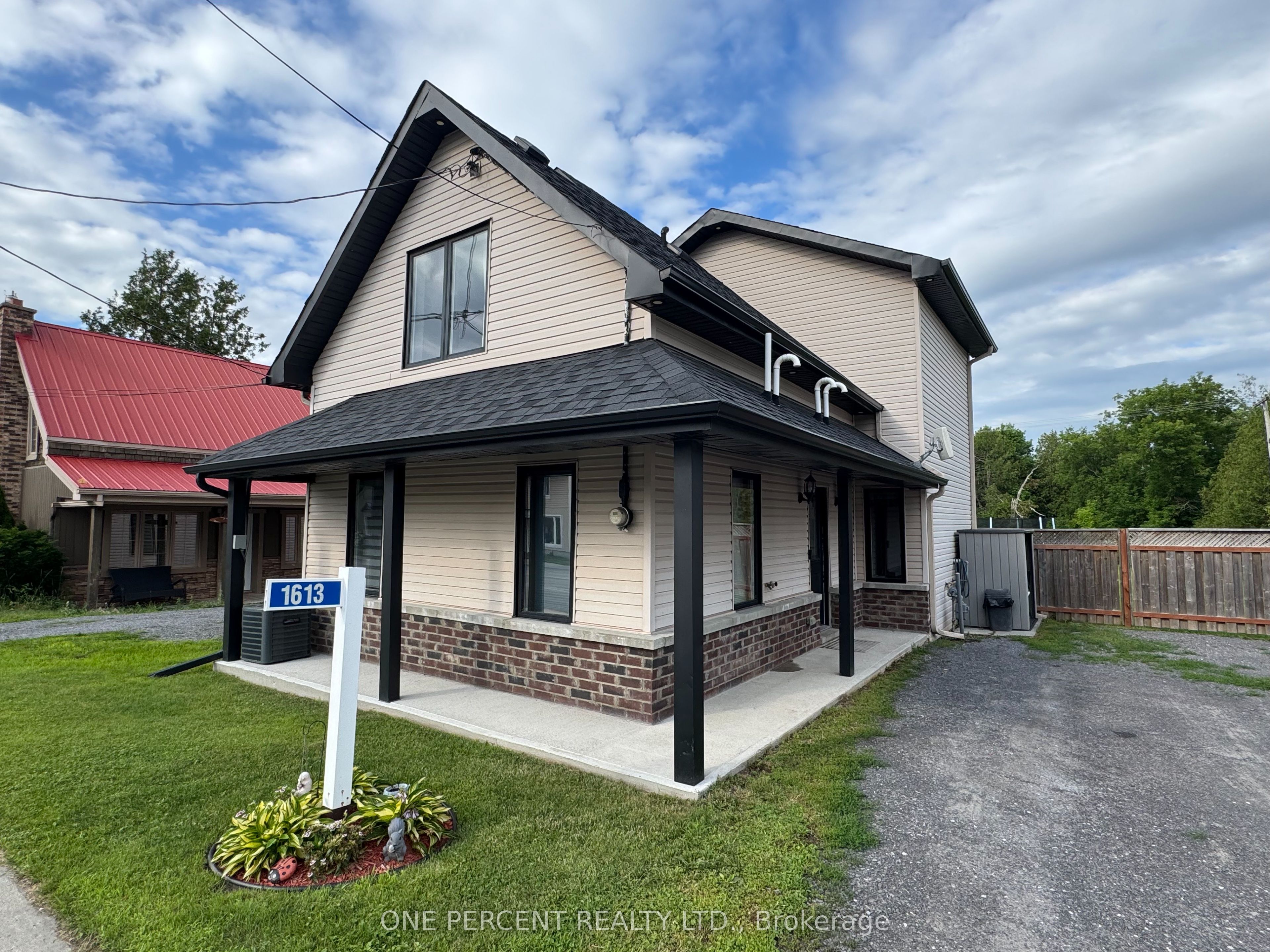 1613 Landry Road Property Photo 1
