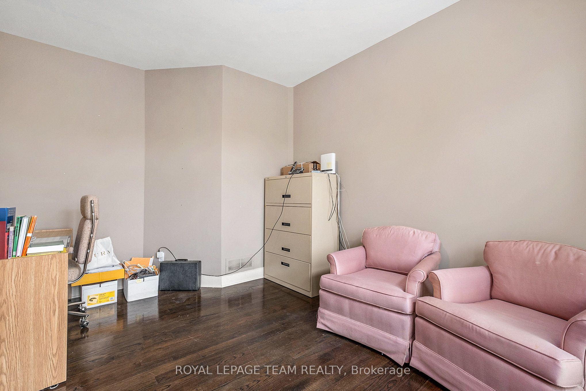 5386 Mansel Crescent Property Photo 29
