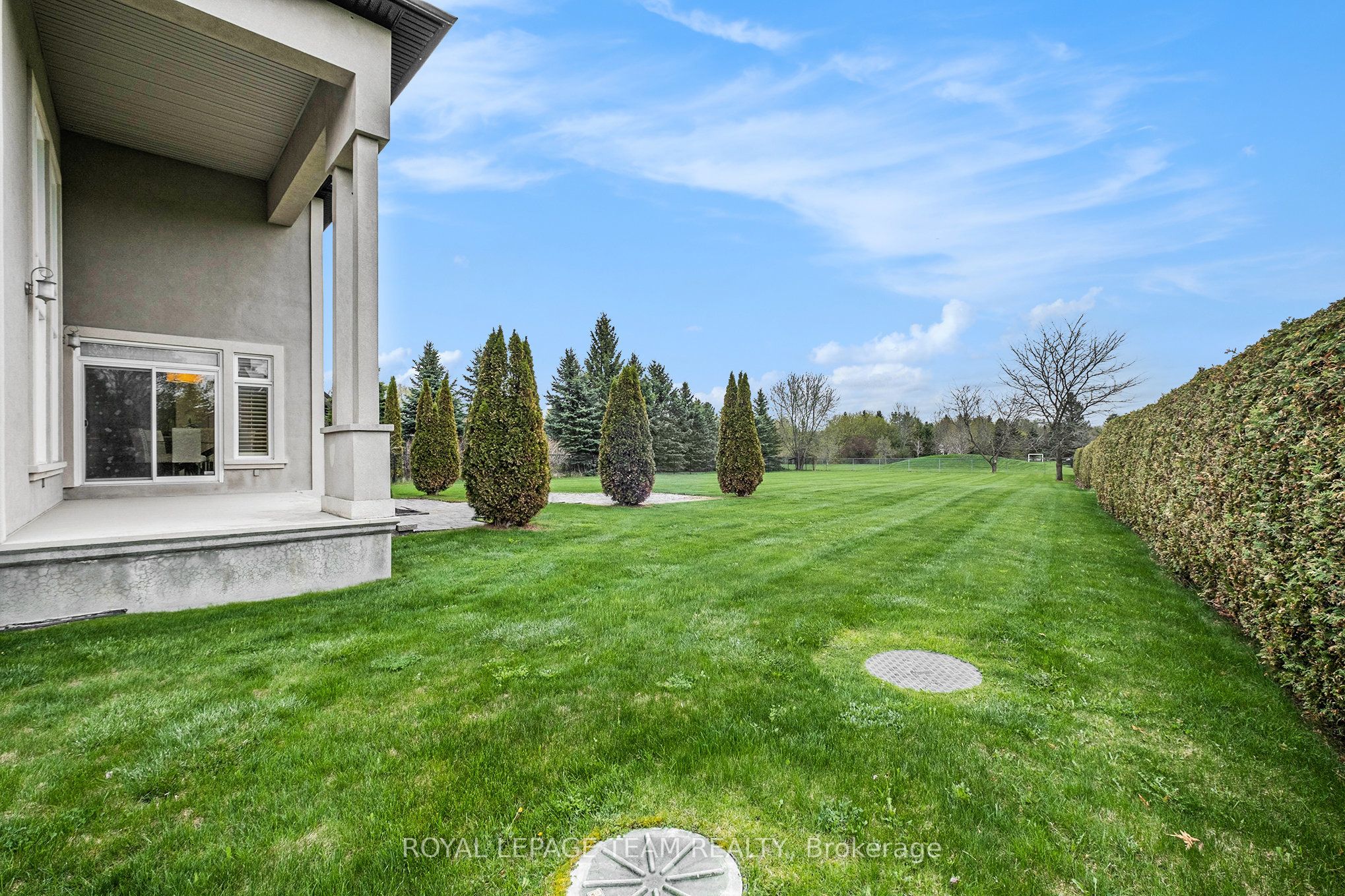 5386 Mansel Crescent Property Photo 34