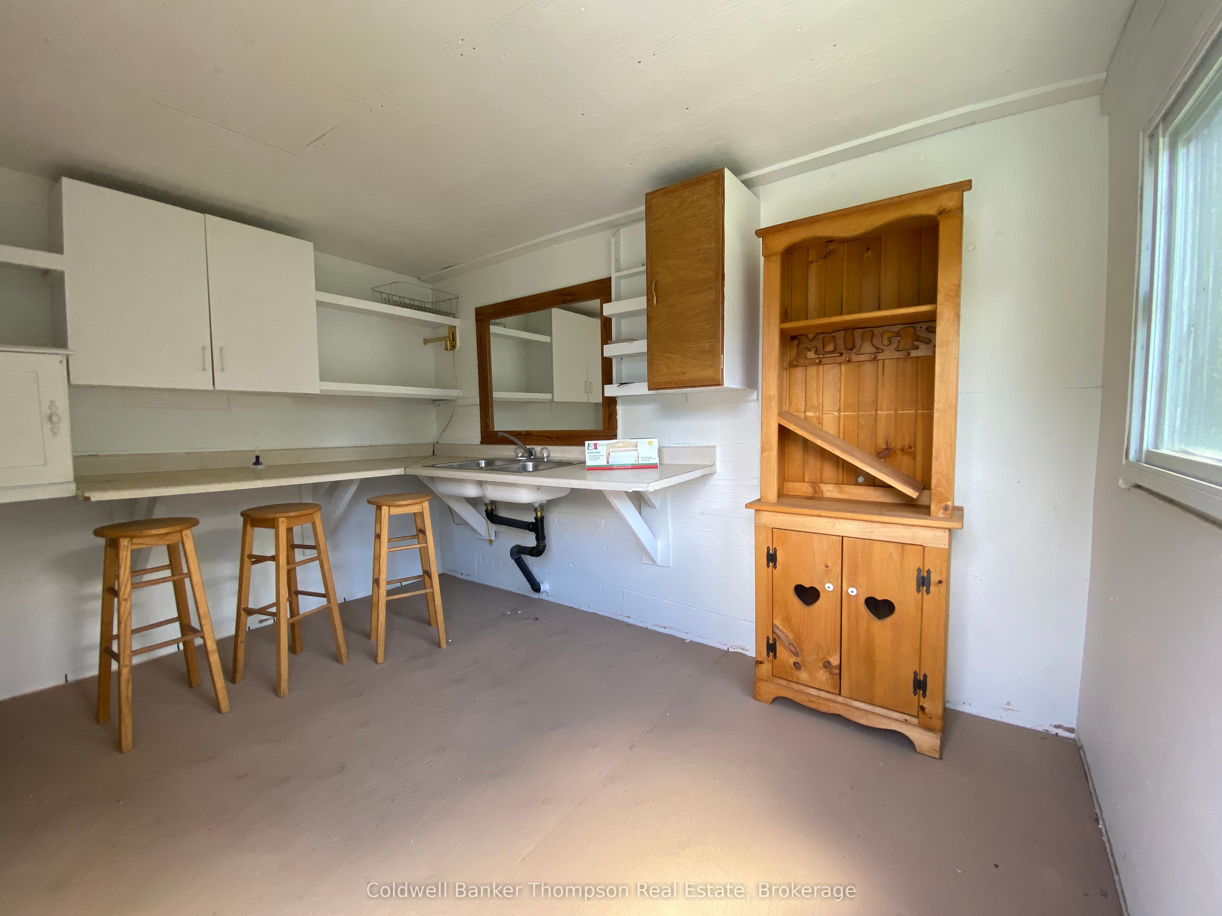 127 Chrest Drive Property Photo 12