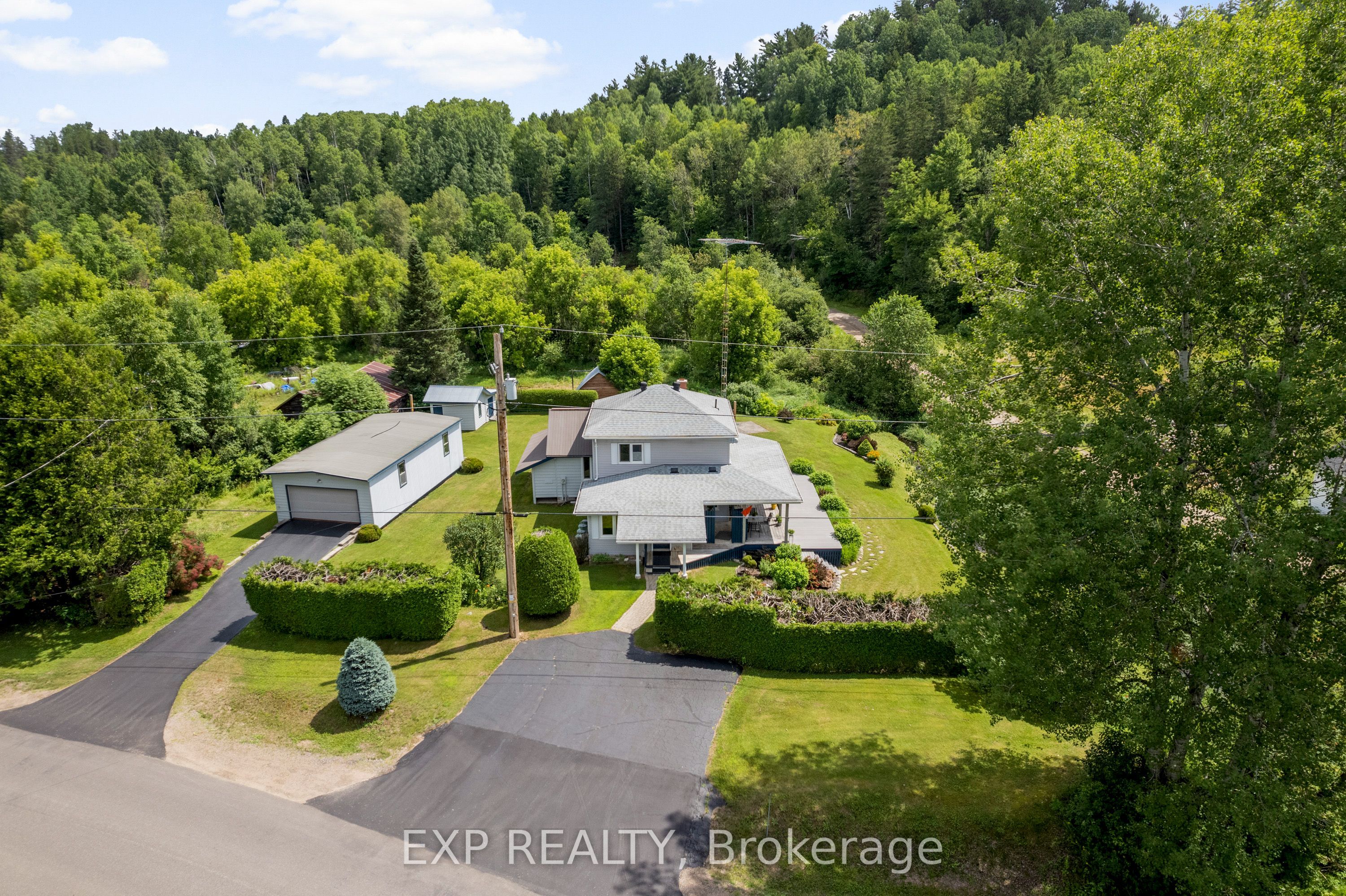 1184 Wilno North Road Property Photo 1