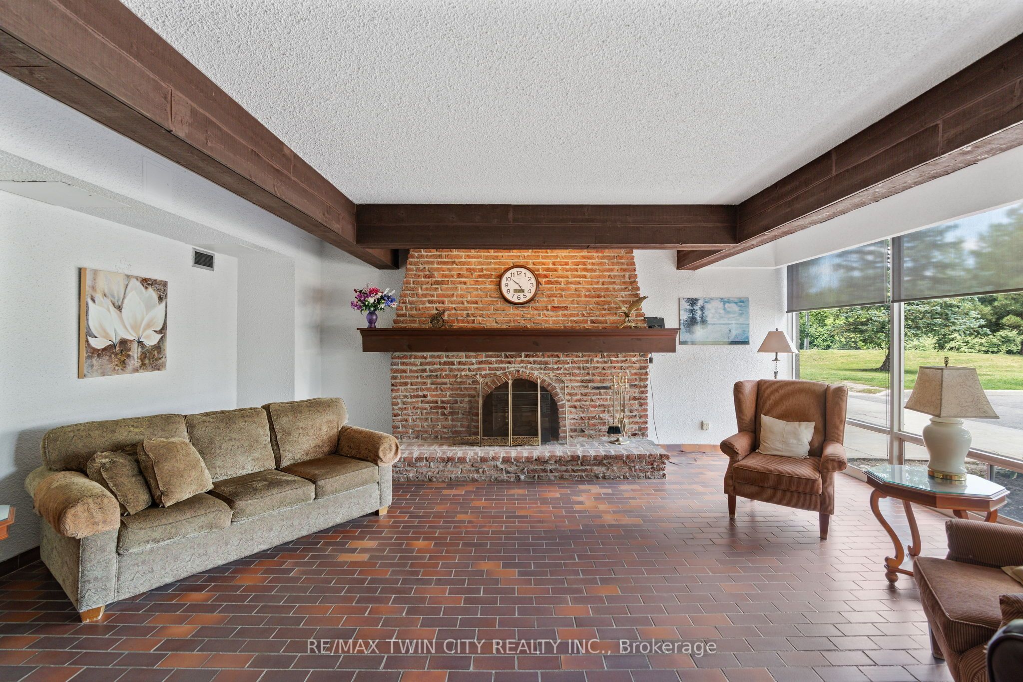 225 Harvard Place Avenue E 611 Property Photo 7