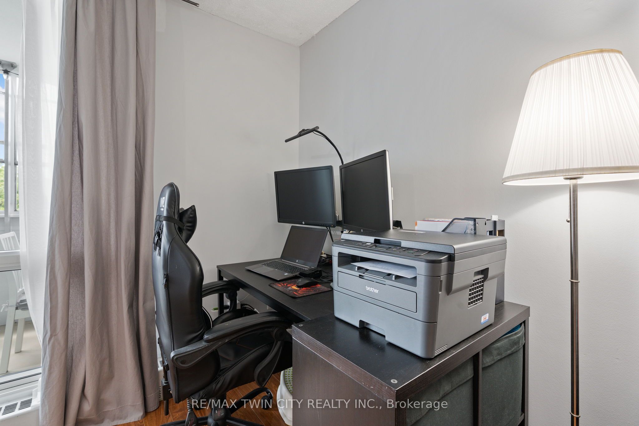 225 Harvard Place Avenue E 611 Property Photo 14