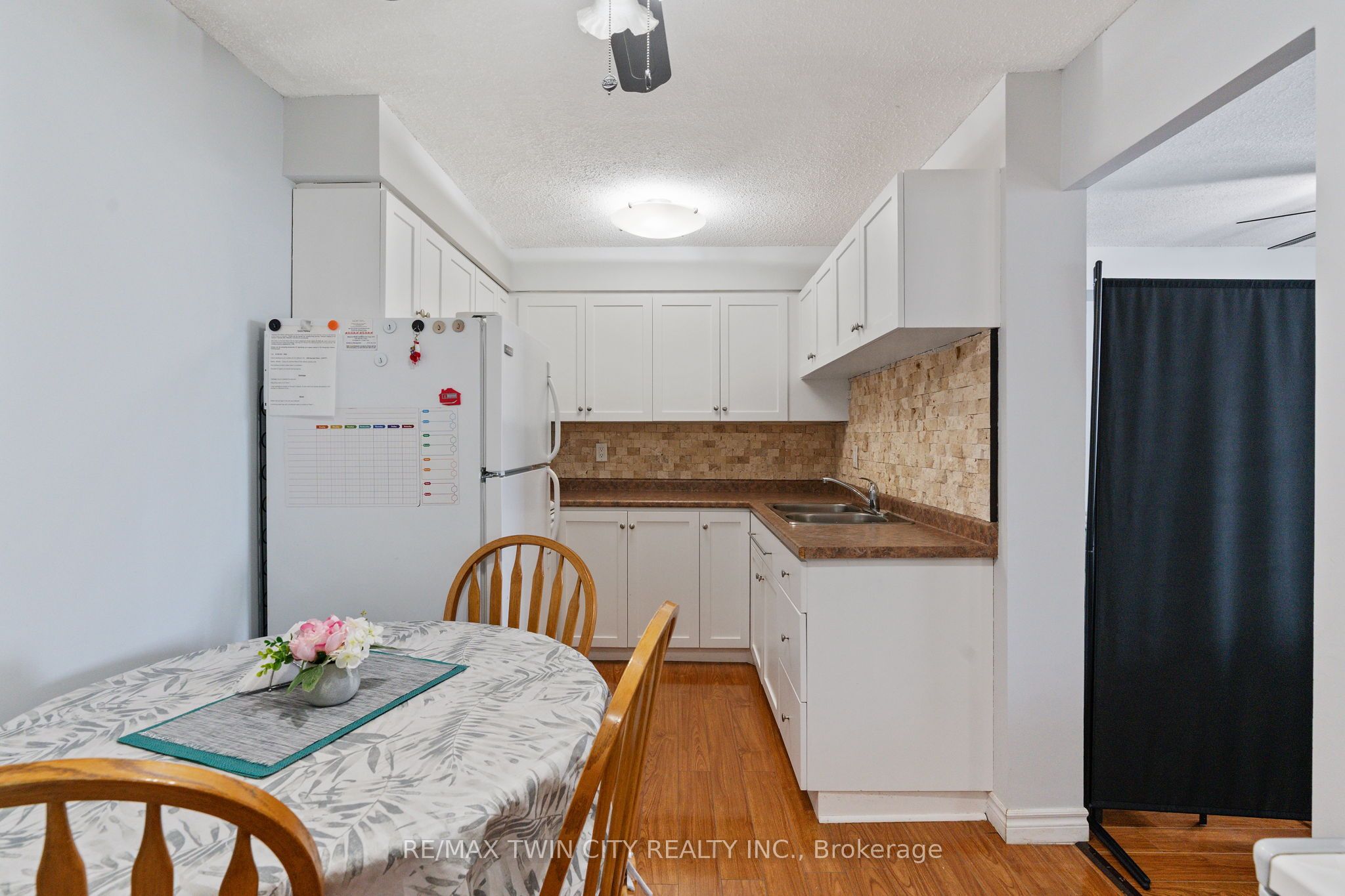 225 Harvard Place Avenue E 611 Property Photo 24